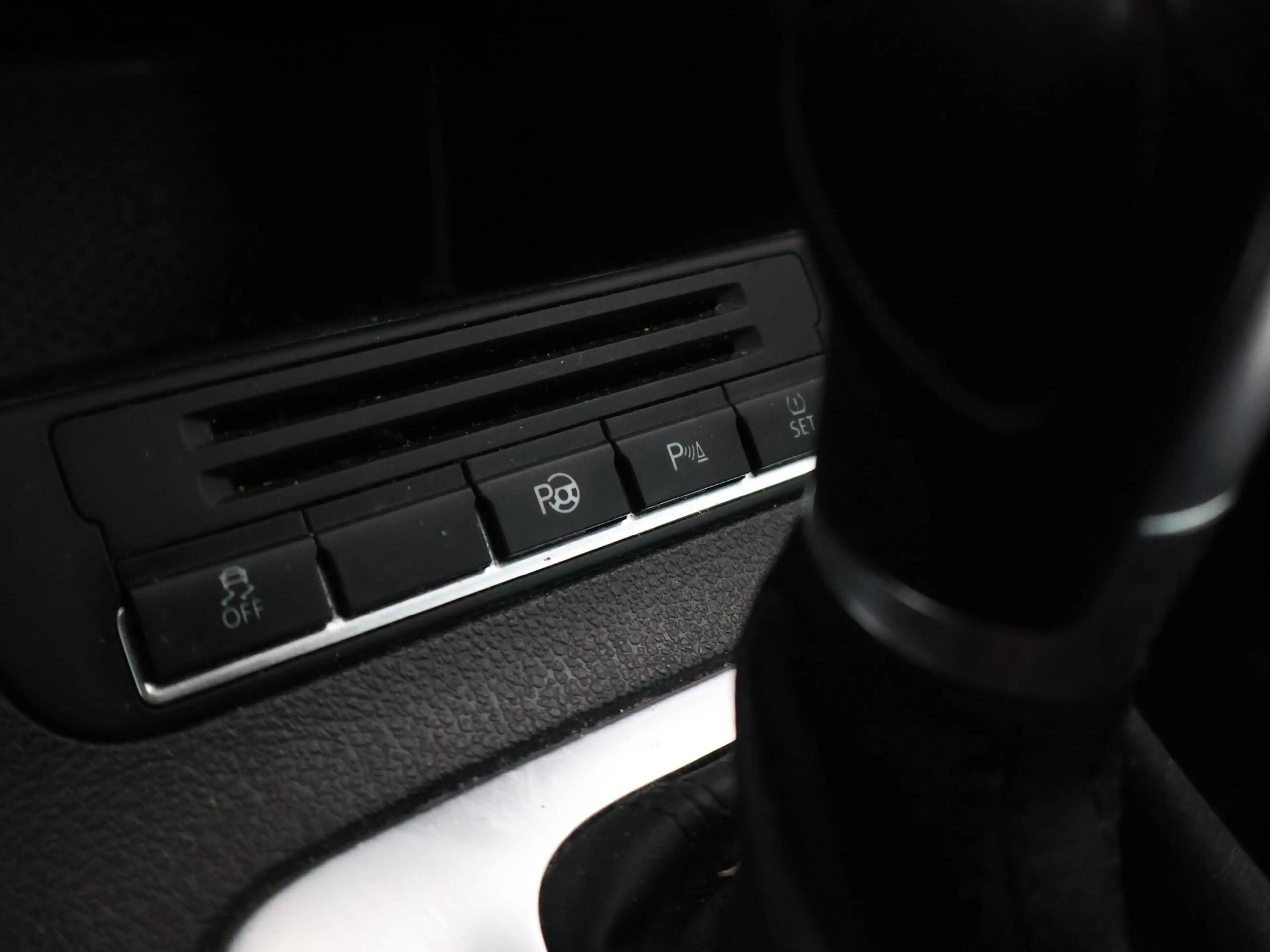 Volkswagen Tiguan 2.0 TSI 170 PK SPORT&STYLE 4MOTION AUT. + CARPLAY — photo 37