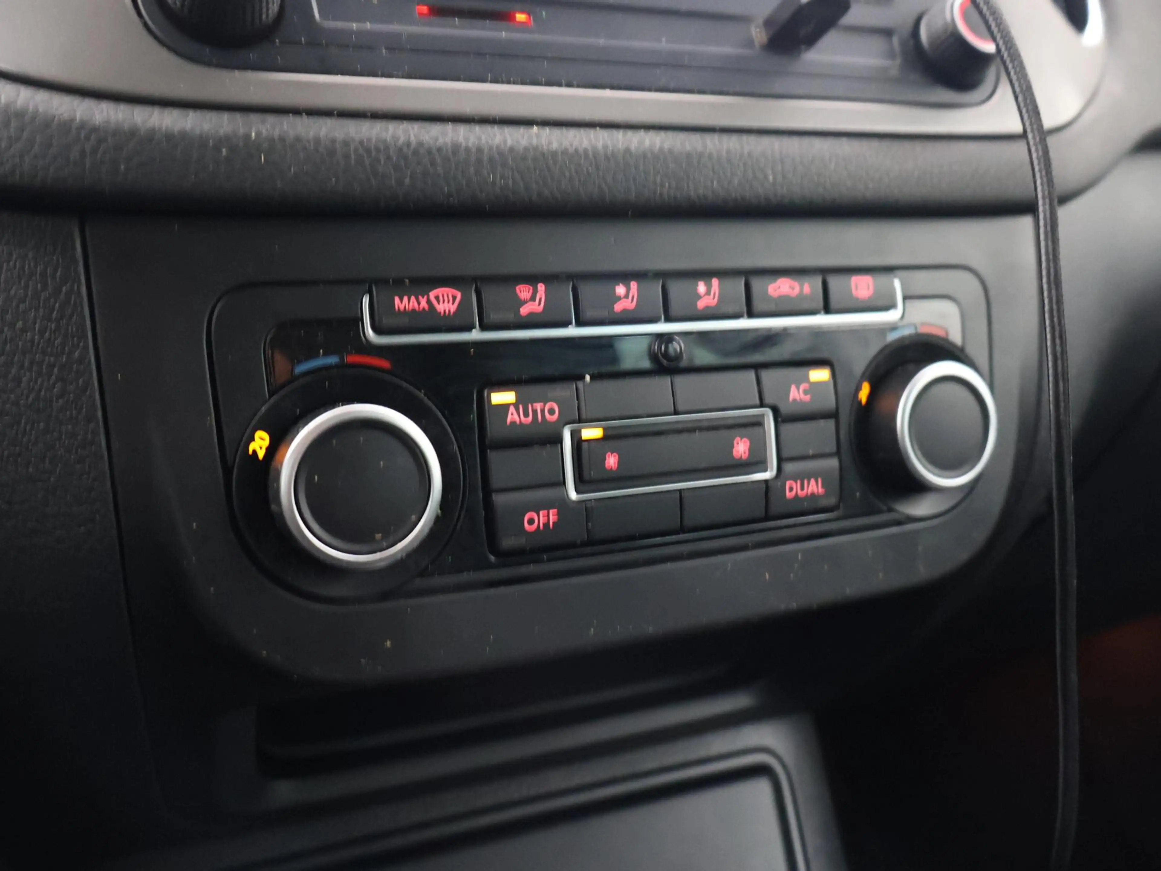 Volkswagen Tiguan 2.0 TSI 170 PK SPORT&STYLE 4MOTION AUT. + CARPLAY — photo 25