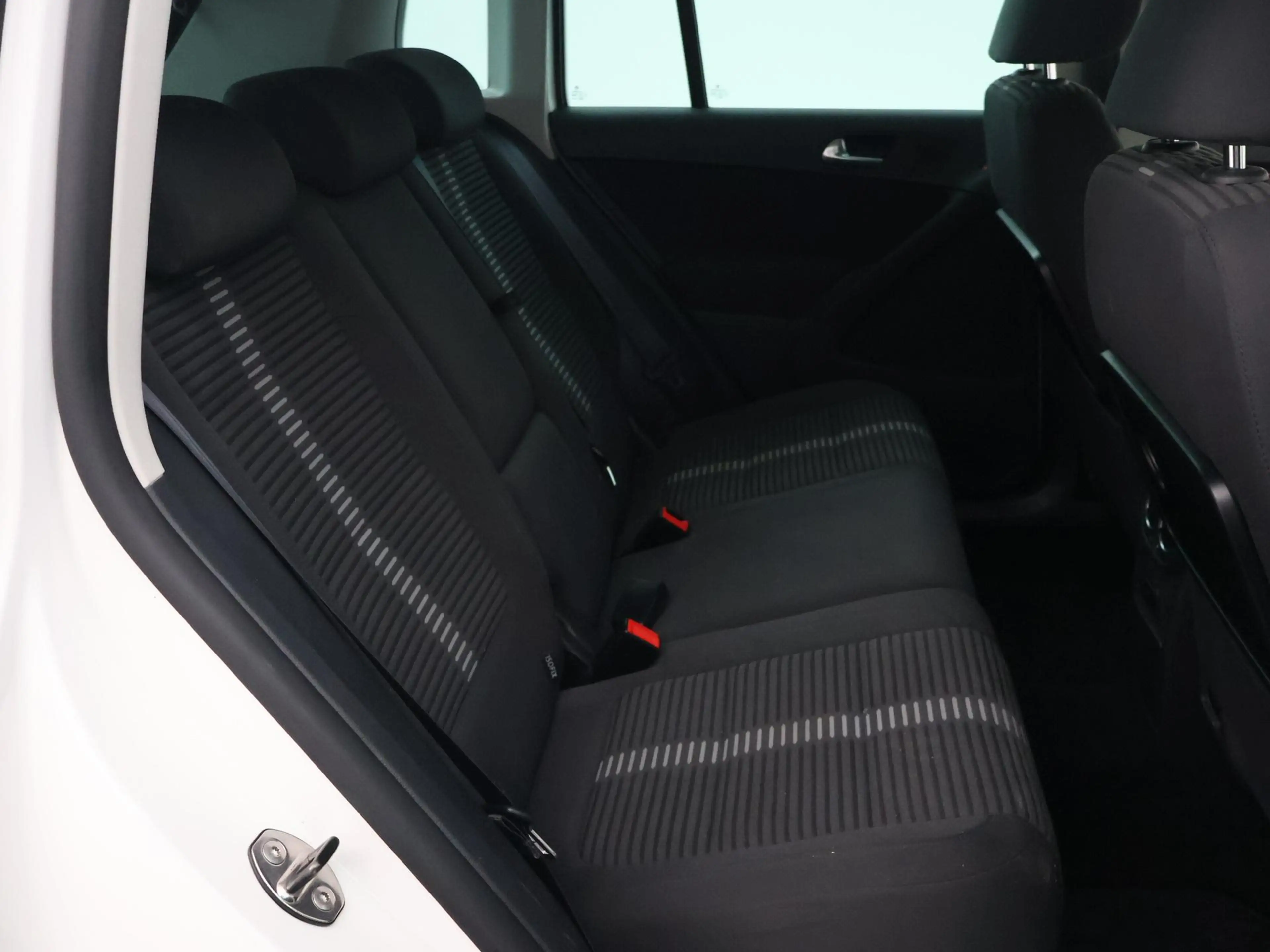 Volkswagen Tiguan 2.0 TSI 170 PK SPORT&STYLE 4MOTION AUT. + CARPLAY — photo 9