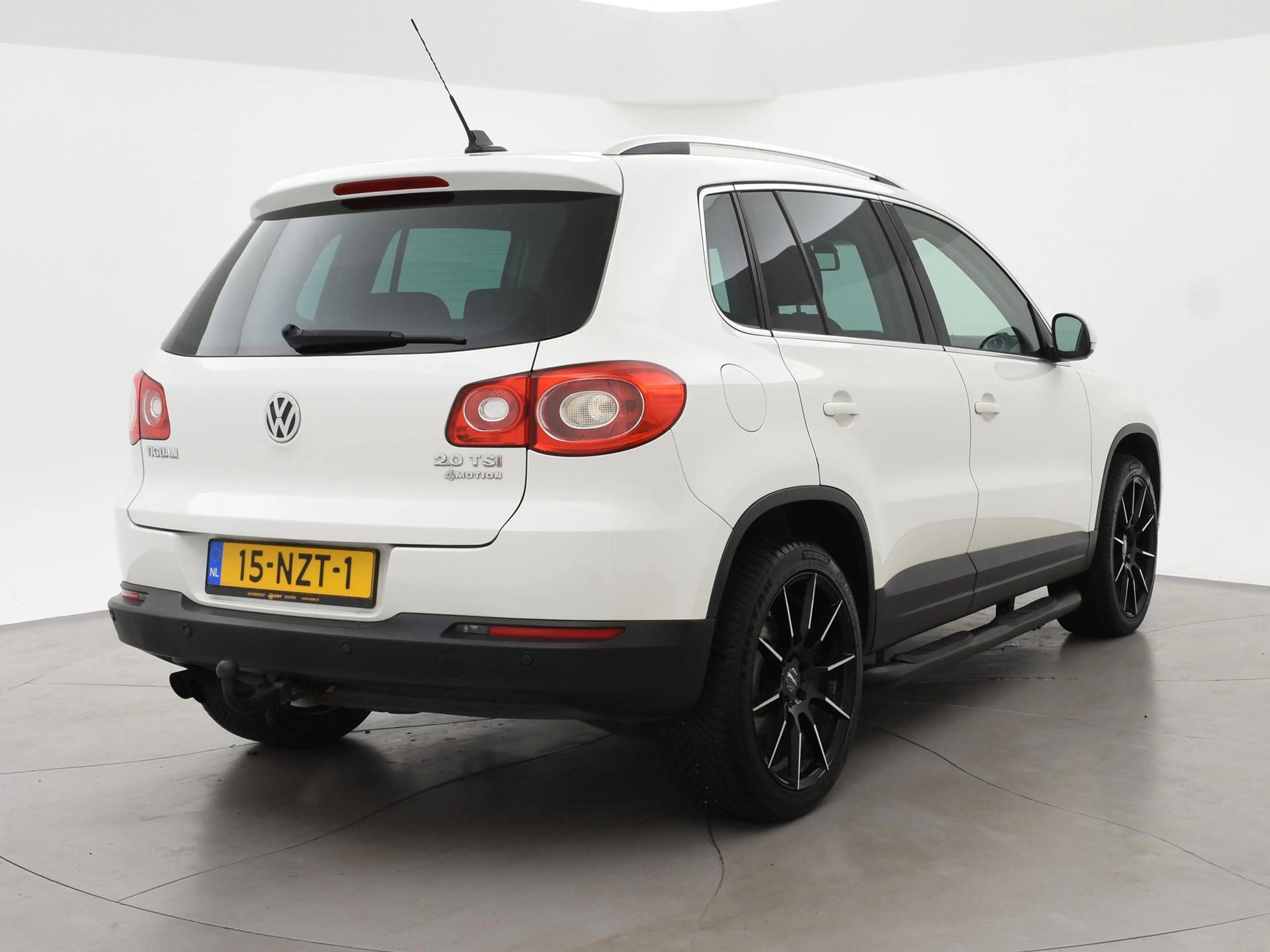 Volkswagen Tiguan 2.0 TSI 170 PK SPORT&STYLE 4MOTION AUT. + CARPLAY — photo 2