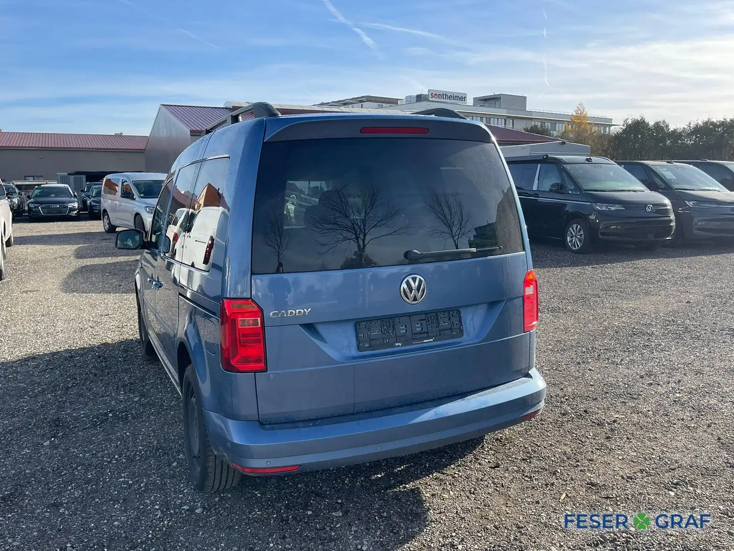 Volkswagen Caddy Trendline 5-Sitze AHK Klima Navi Bleu - 2