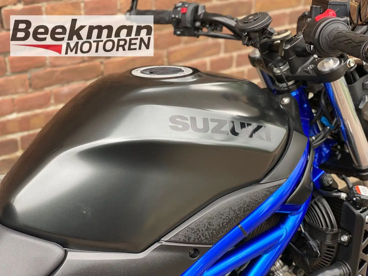 Suzuki SV 650 Grijs - 2