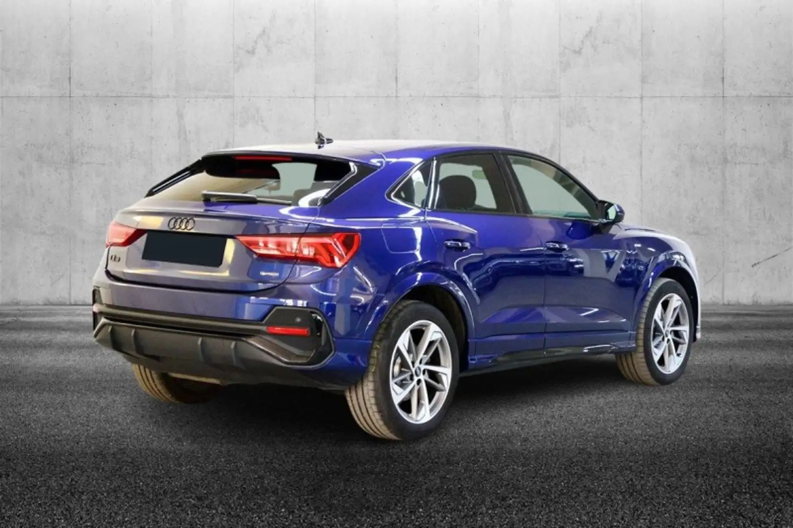 Audi Q3 SPB 40 TDI quattro S tronic S line edition Blu/Azzurro - 2