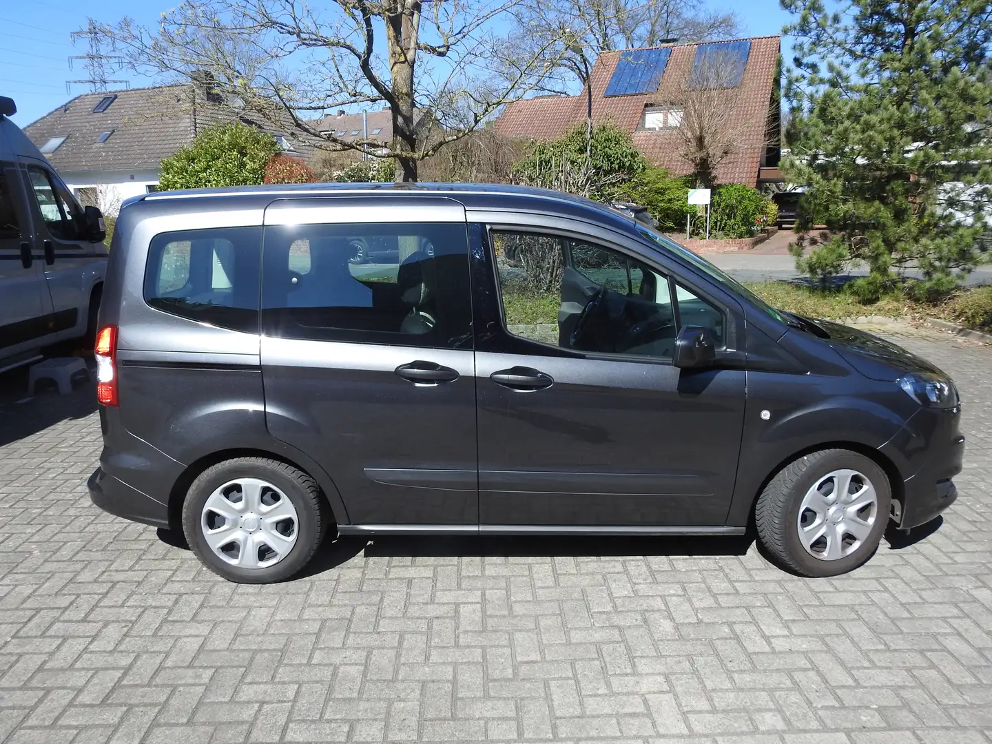 Ford Tourneo Courier Tourneo Courier 1.0 EcoBoost S  Trend Šedá - 2