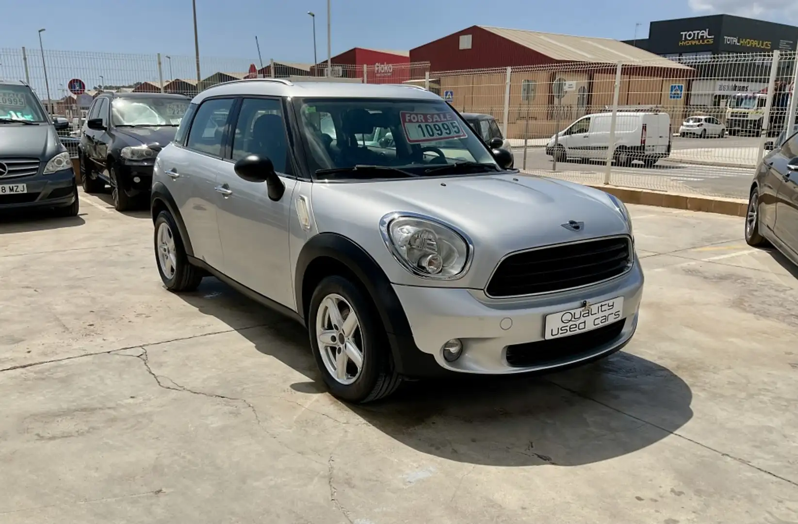 MINI One Countryman - 1