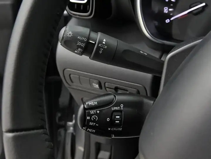 Citroën C3 Aircross PureTech S&S 6v SHINE PACK 2023, foto 16