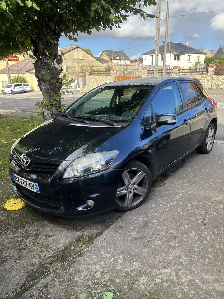 Toyota Auris 2.0 D-4D Edition