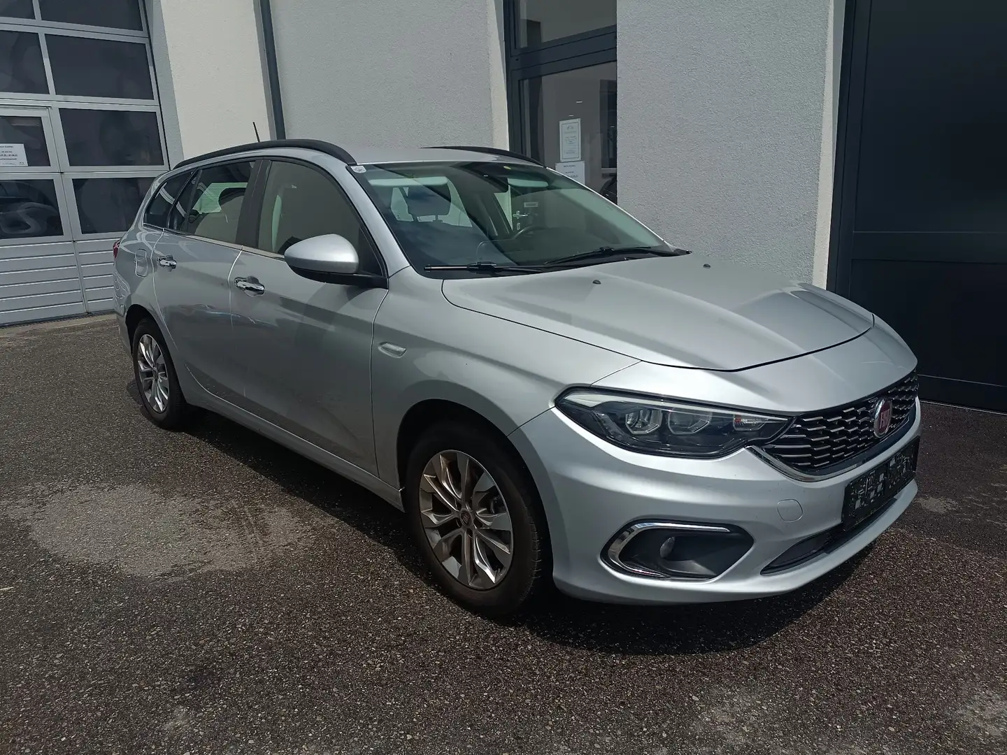 Fiat Tipo MultiJet 95 SCR Lounge+ Argento - 1