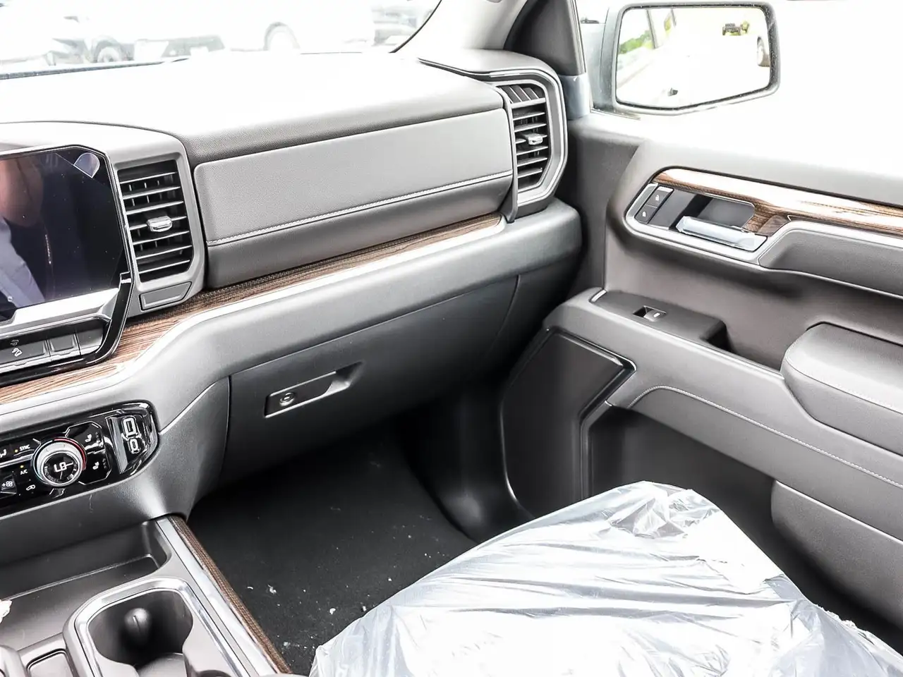 Chevrolet Silverado 1500 photo Chevrolet Silverado 1500