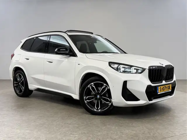 BMW X1 view 6