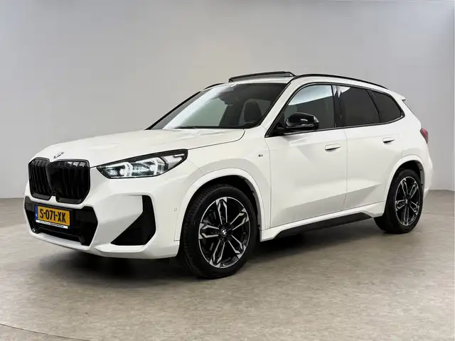 BMW X1 view 7