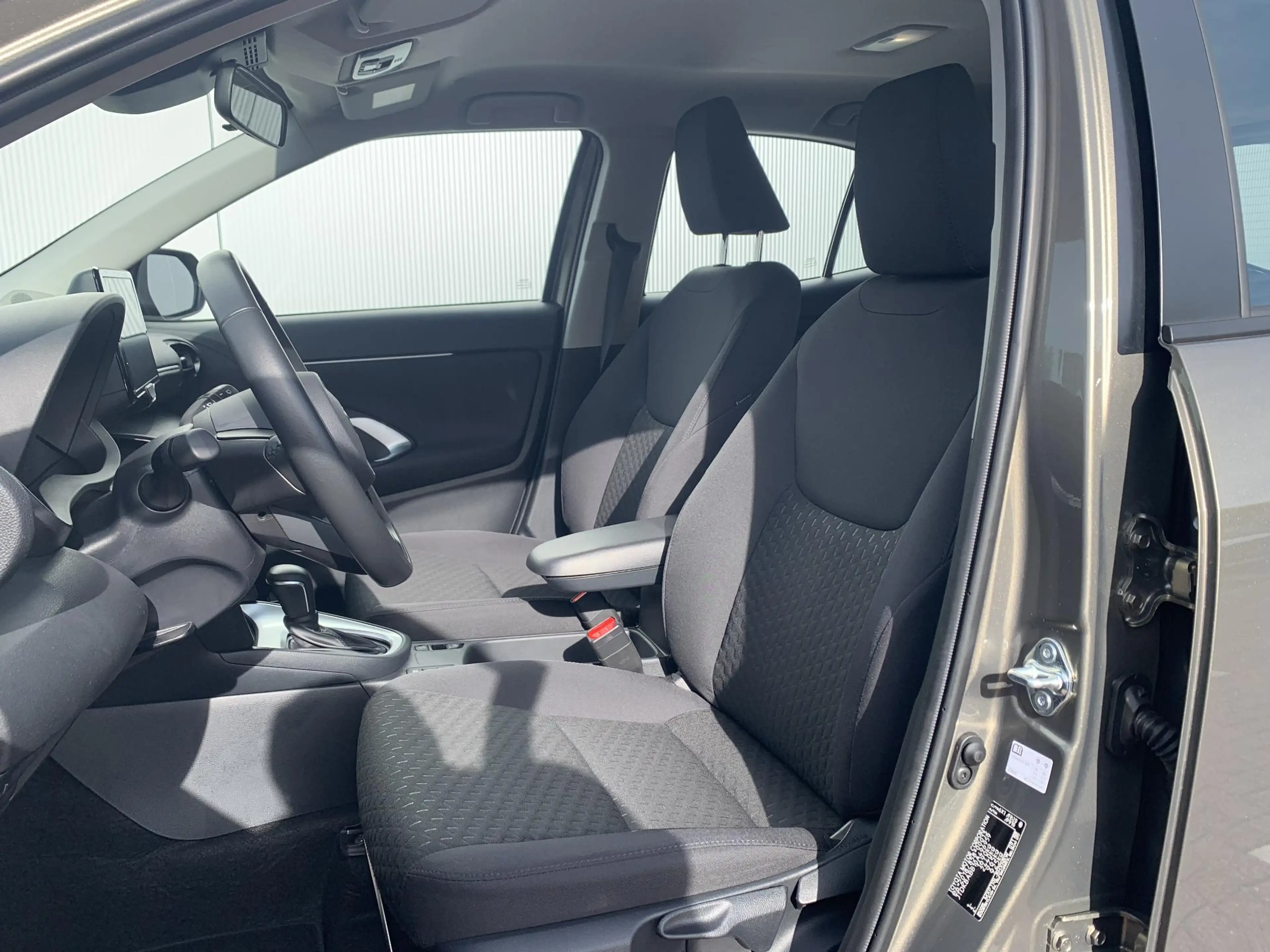 Toyota Yaris Cross 1.5 Hybrid 115 Active / Camera / — photo 7