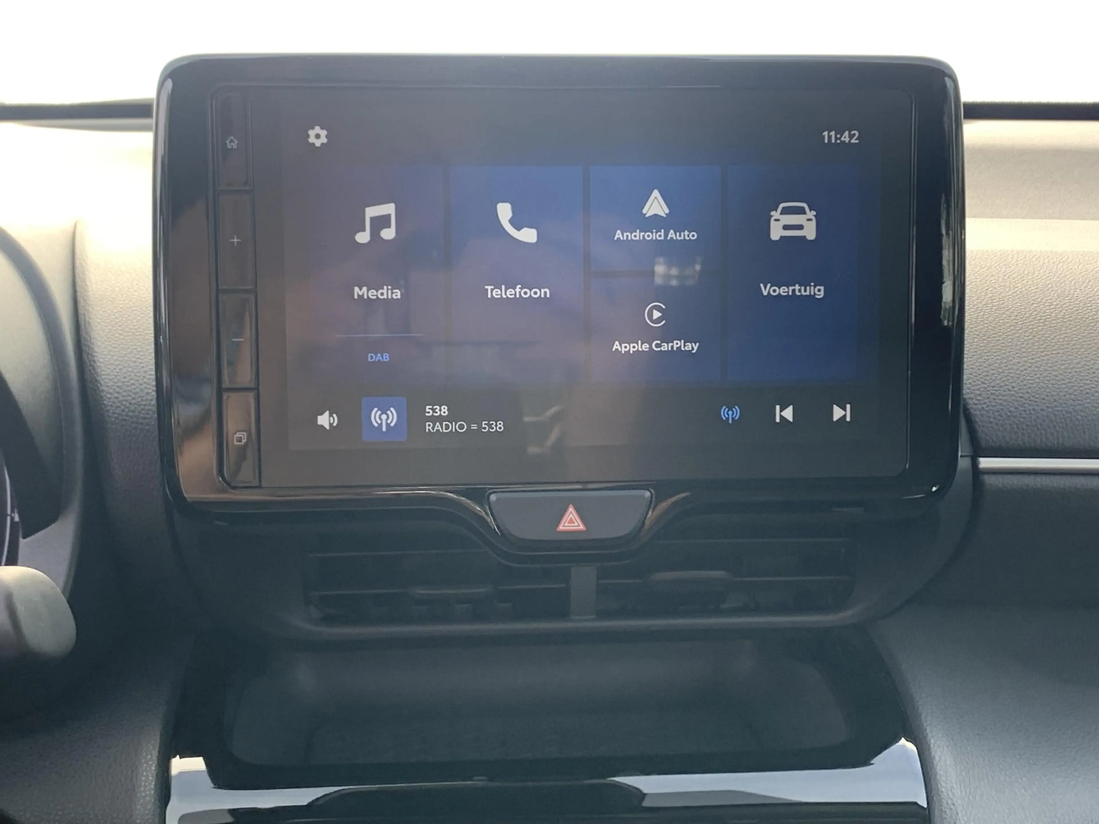 Toyota Yaris Cross 1.5 Hybrid 115 Active / Camera / — photo 15