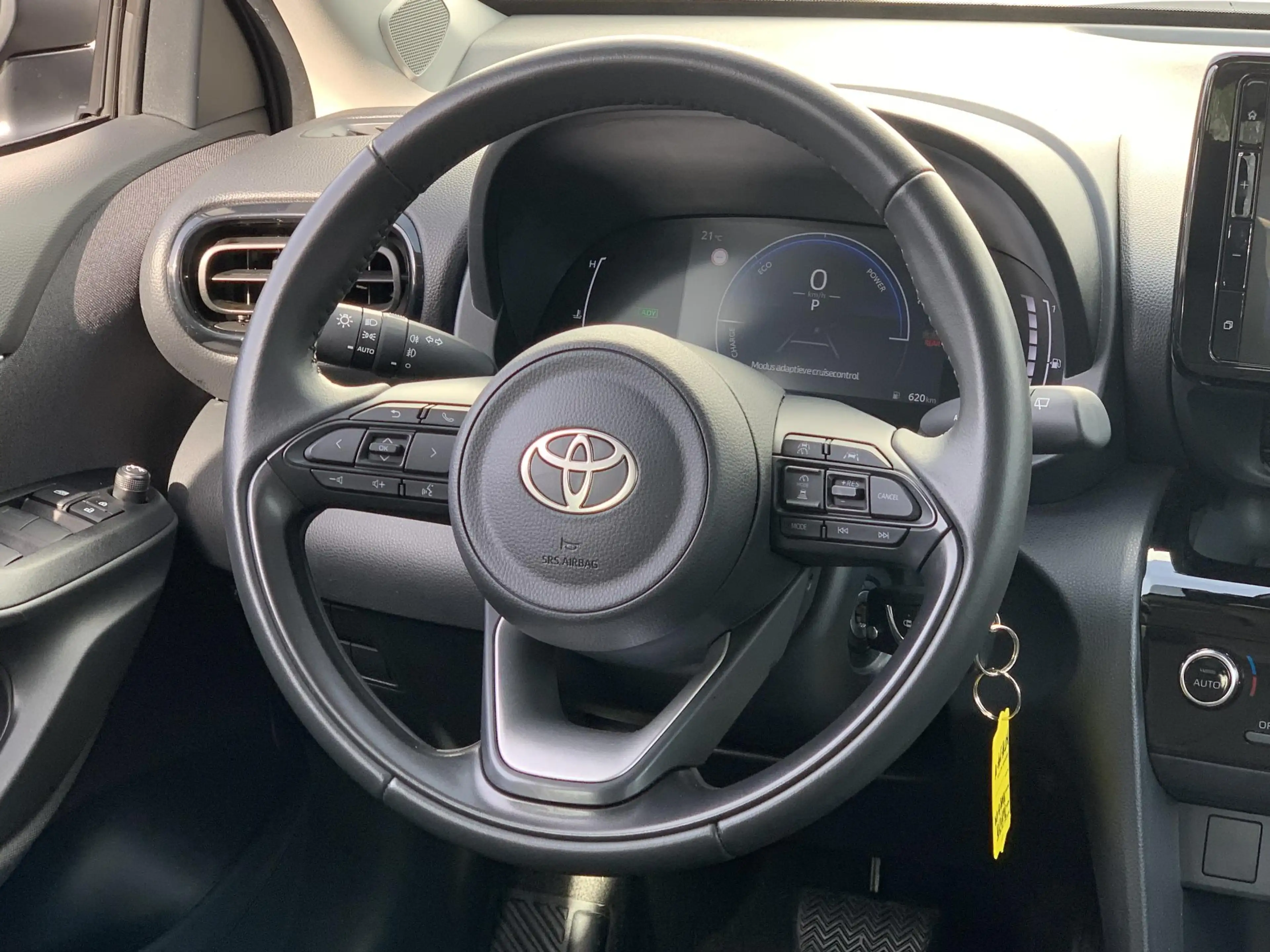 Toyota Yaris Cross 1.5 Hybrid 115 Active / Camera / — photo 11