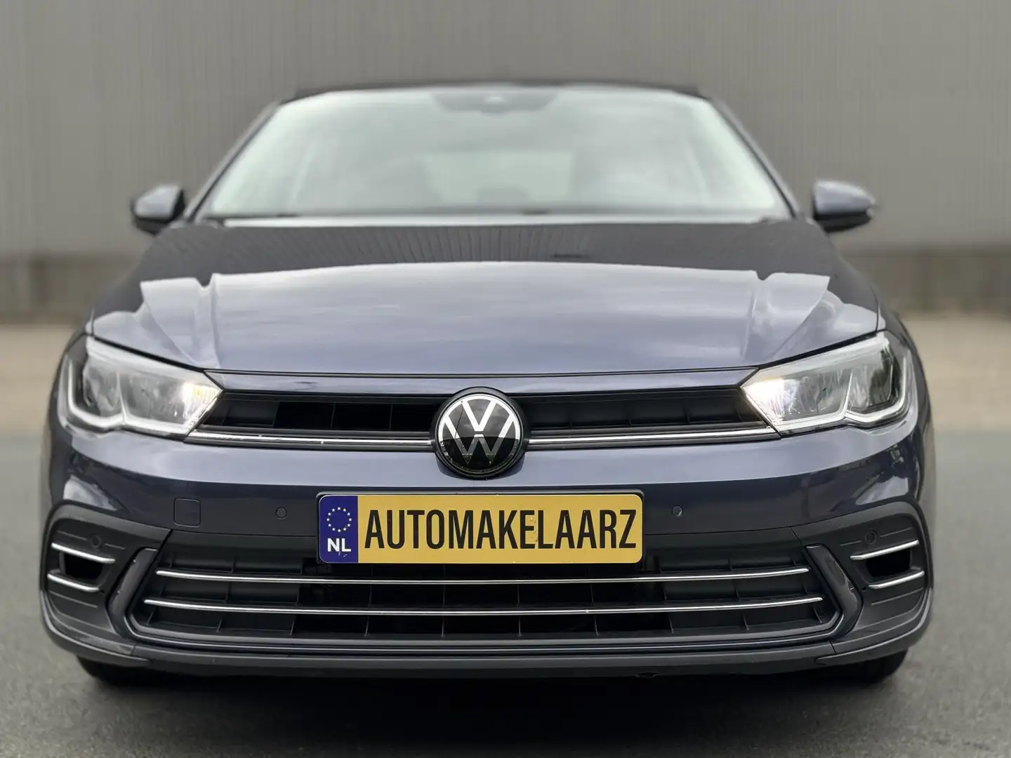 Volkswagen Polo 1.0 TSI Life CARPLAY PDC AUTOMAAT Grijs - 2