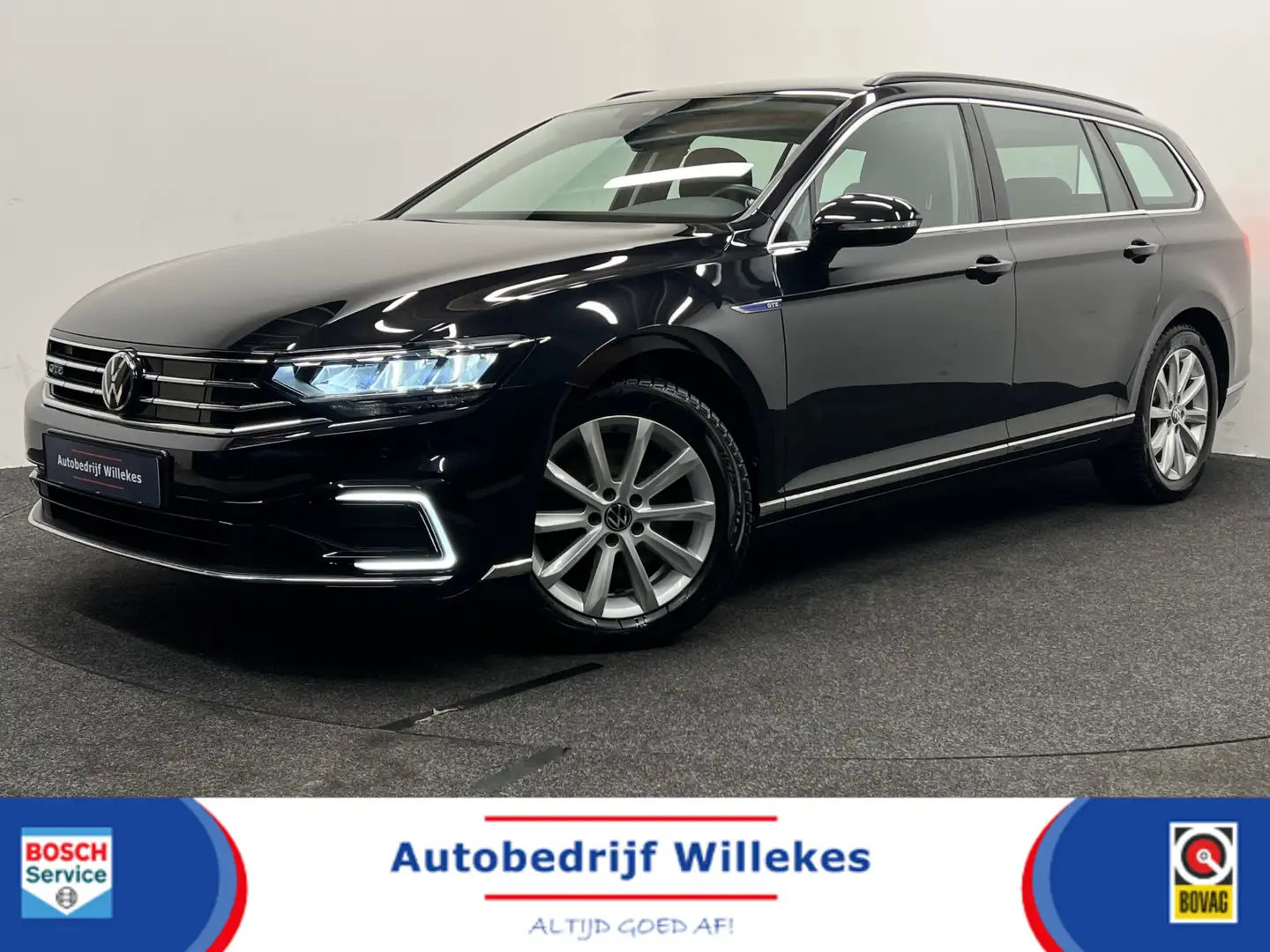 Volkswagen Passat Variant 1.4 TSI PHEV GTE Business | NAVIGATIE | TREKHAAK | Schwarz - 1