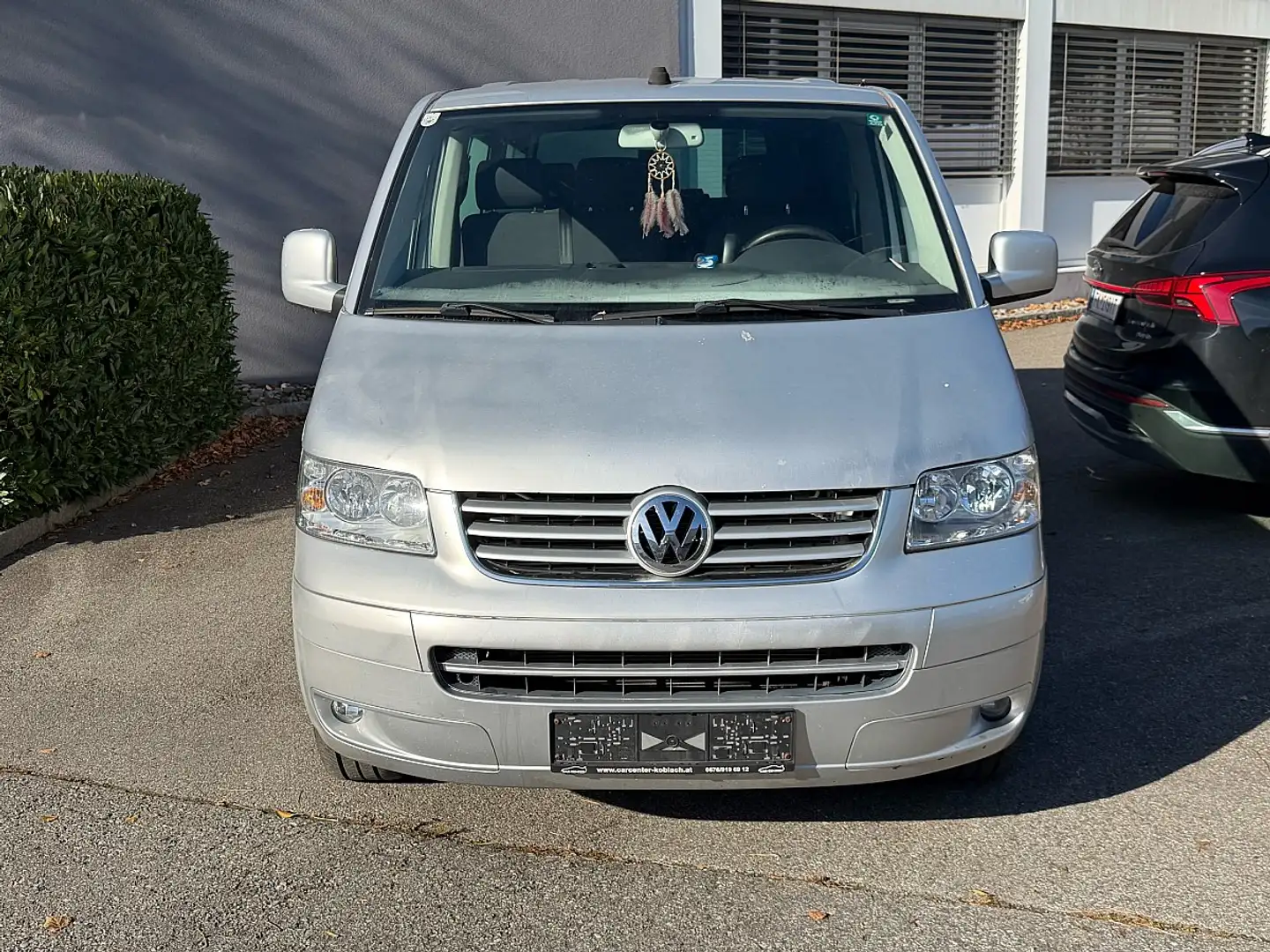 Volkswagen T5 Caravelle T5 2.5 TDi 4 Motion Caravelle LR mit Sperre Gris - 2