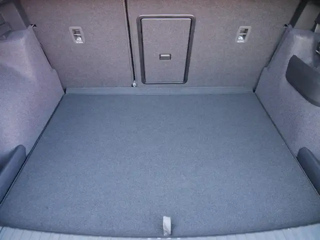 Skoda Karoq Sportline 2.0 TSI 4x4 DSG DSG*ACC*AHK-SCHWENKBA... Ansicht 14