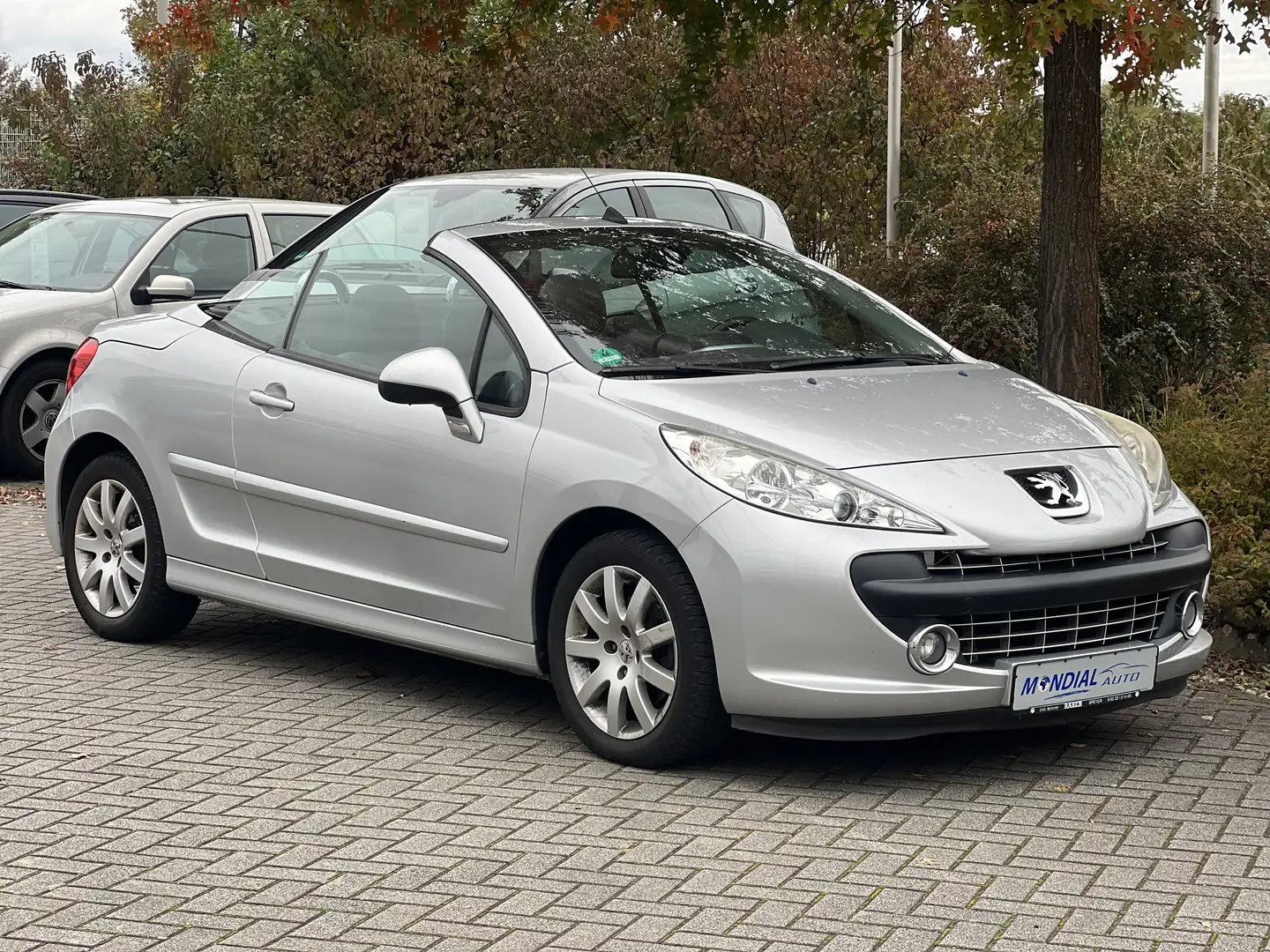 Peugeot 207 Sport 1.6*Leder*2.Hd.*Klimaautomatik*Scheckheft Grau - 1