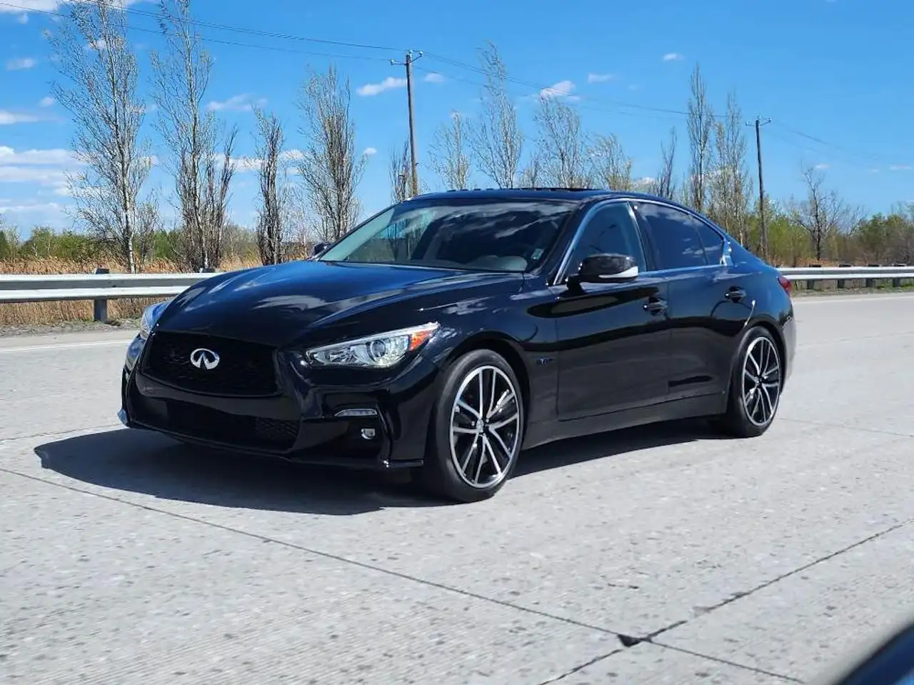 Infiniti Q50 fotografie Infiniti Q50