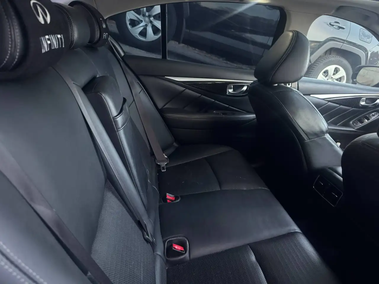 Infiniti Q50 fotografie Infiniti Q50