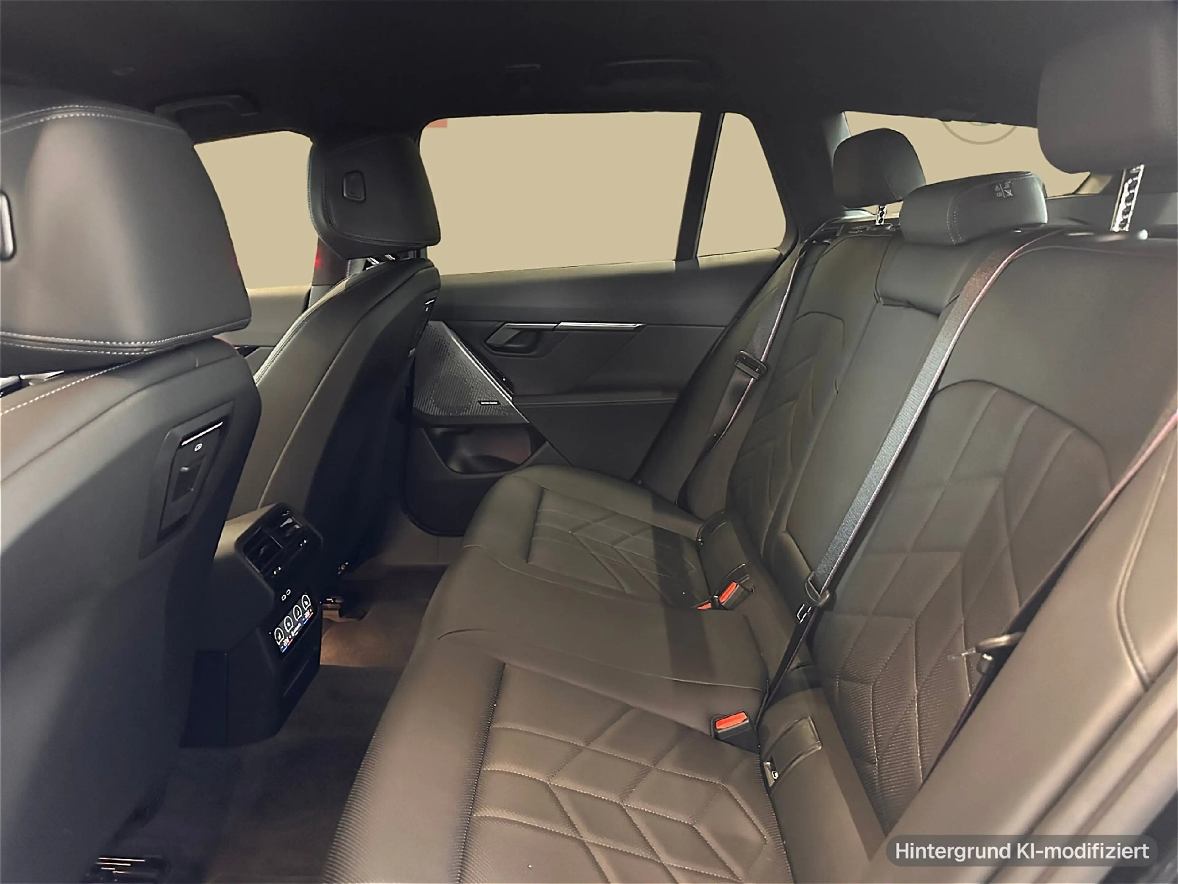 BMW i5 xDrive40 Touring (G61) M Sportpaket Head-Up — photo 11