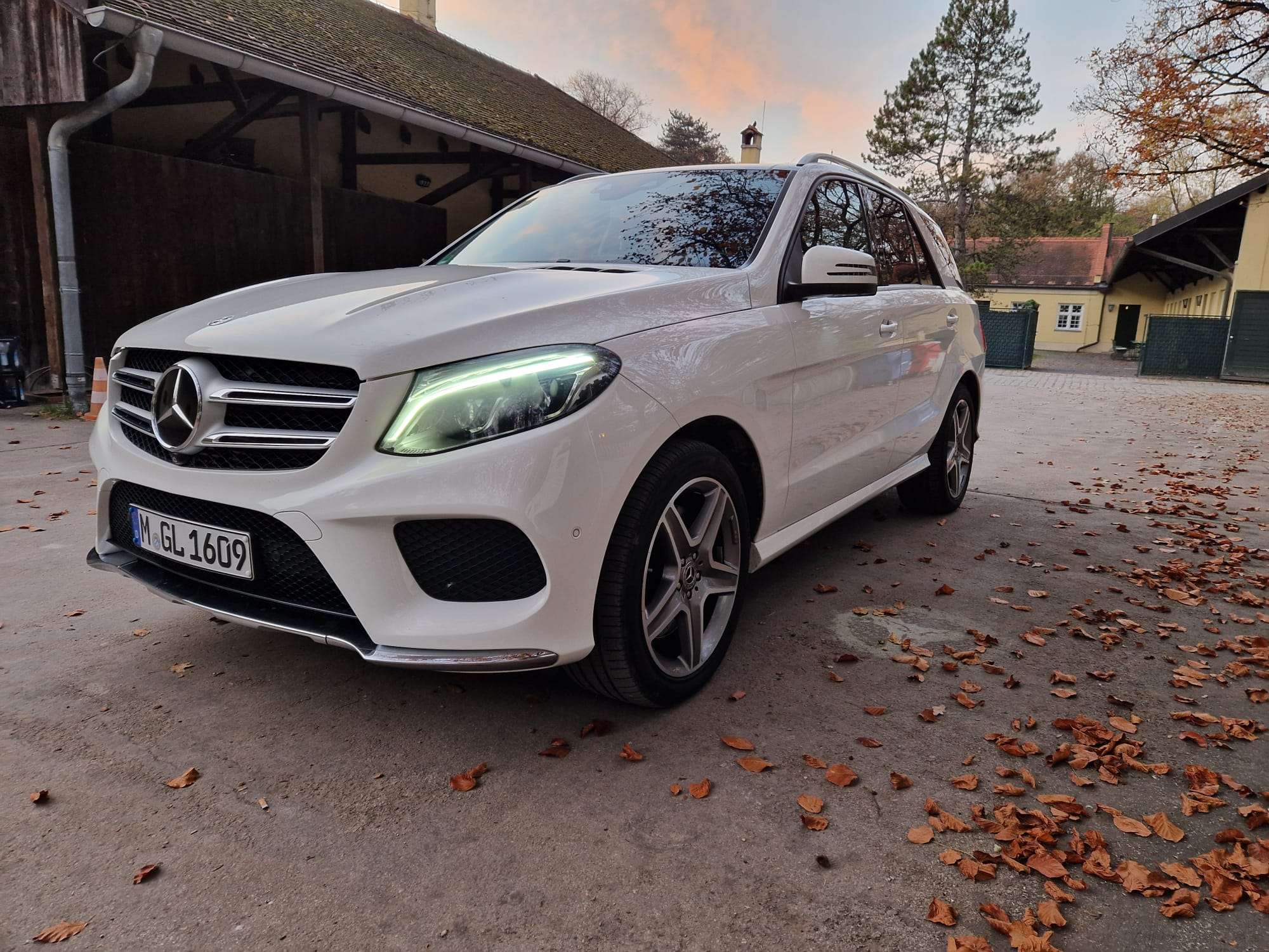 Second hand Mercedes Benz Gle-Class 350