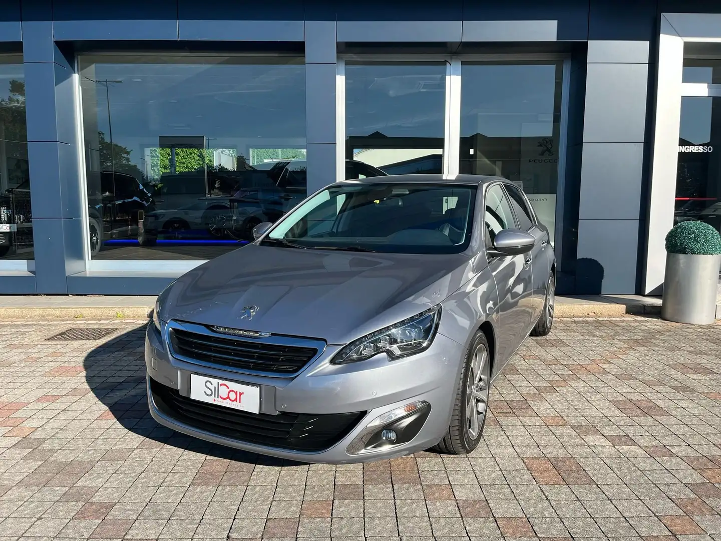 Peugeot 308 1.6 BlueHDi 120 CV Allure Grigio - 1