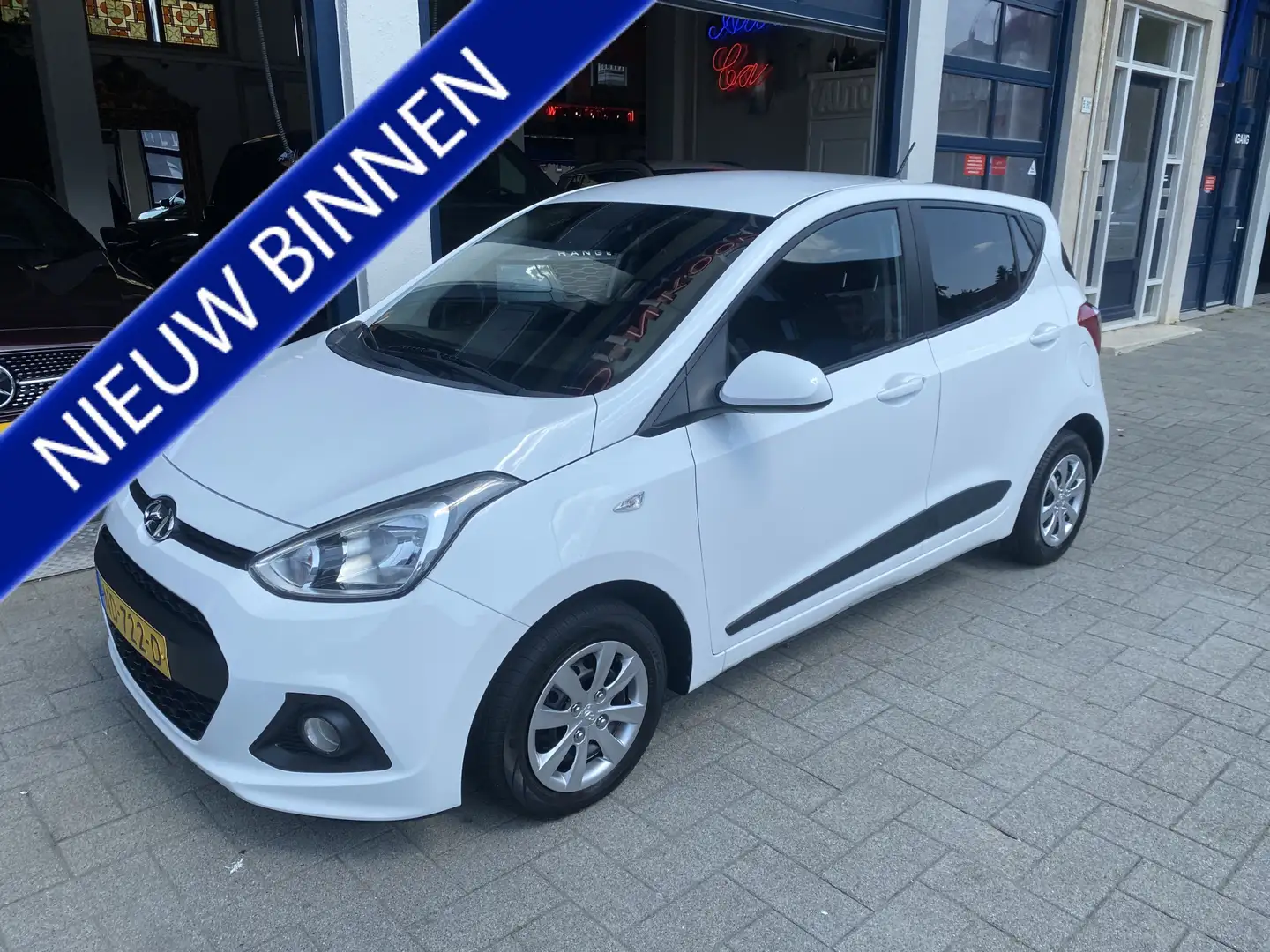 Hyundai i10 1.0i i-Motion Comfort NAVI/CLIMA/CRUISE Bianco - 1