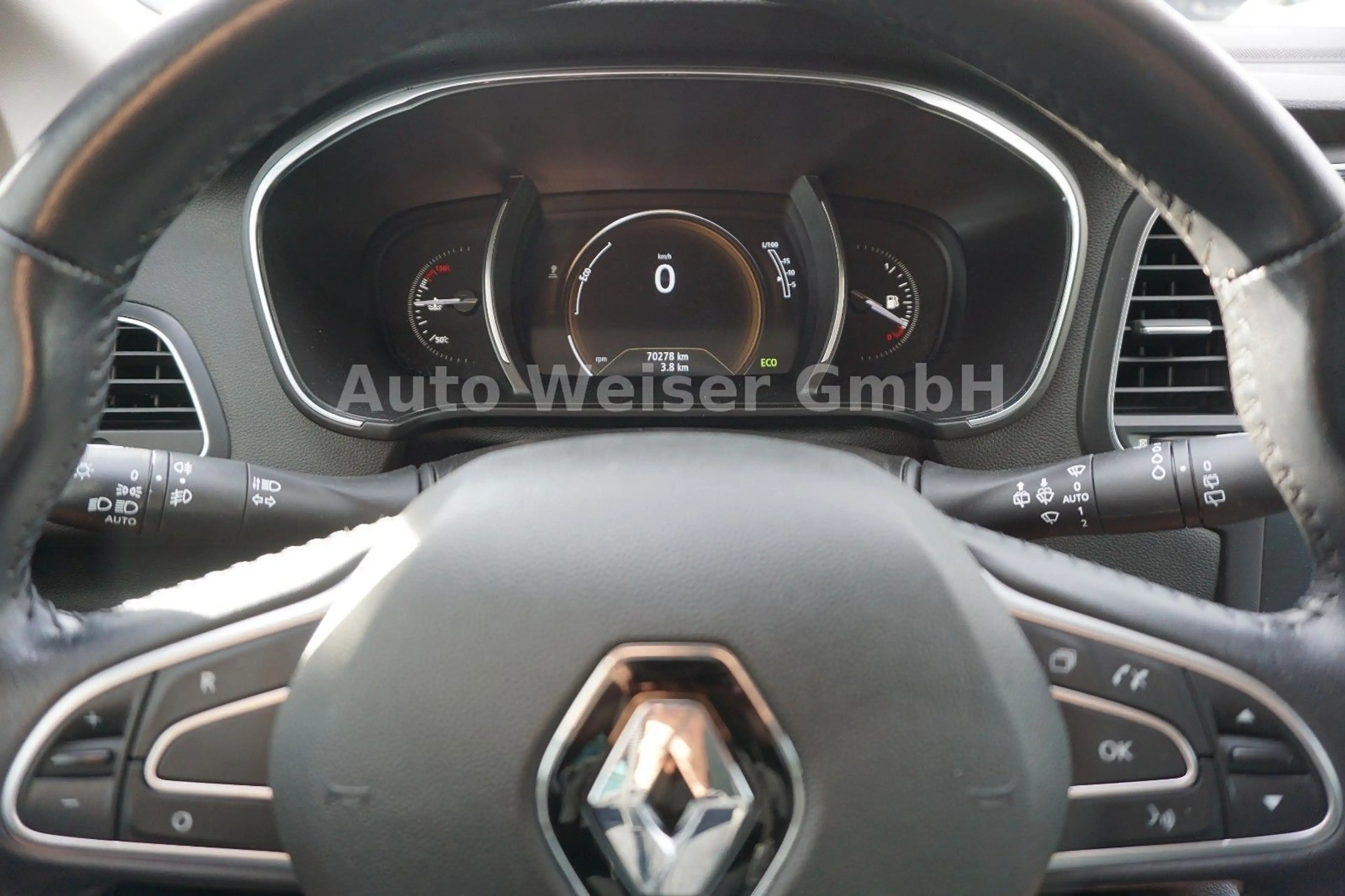 Renault Megane IV Grandtour Limited Navi SHZ PDC — photo 13