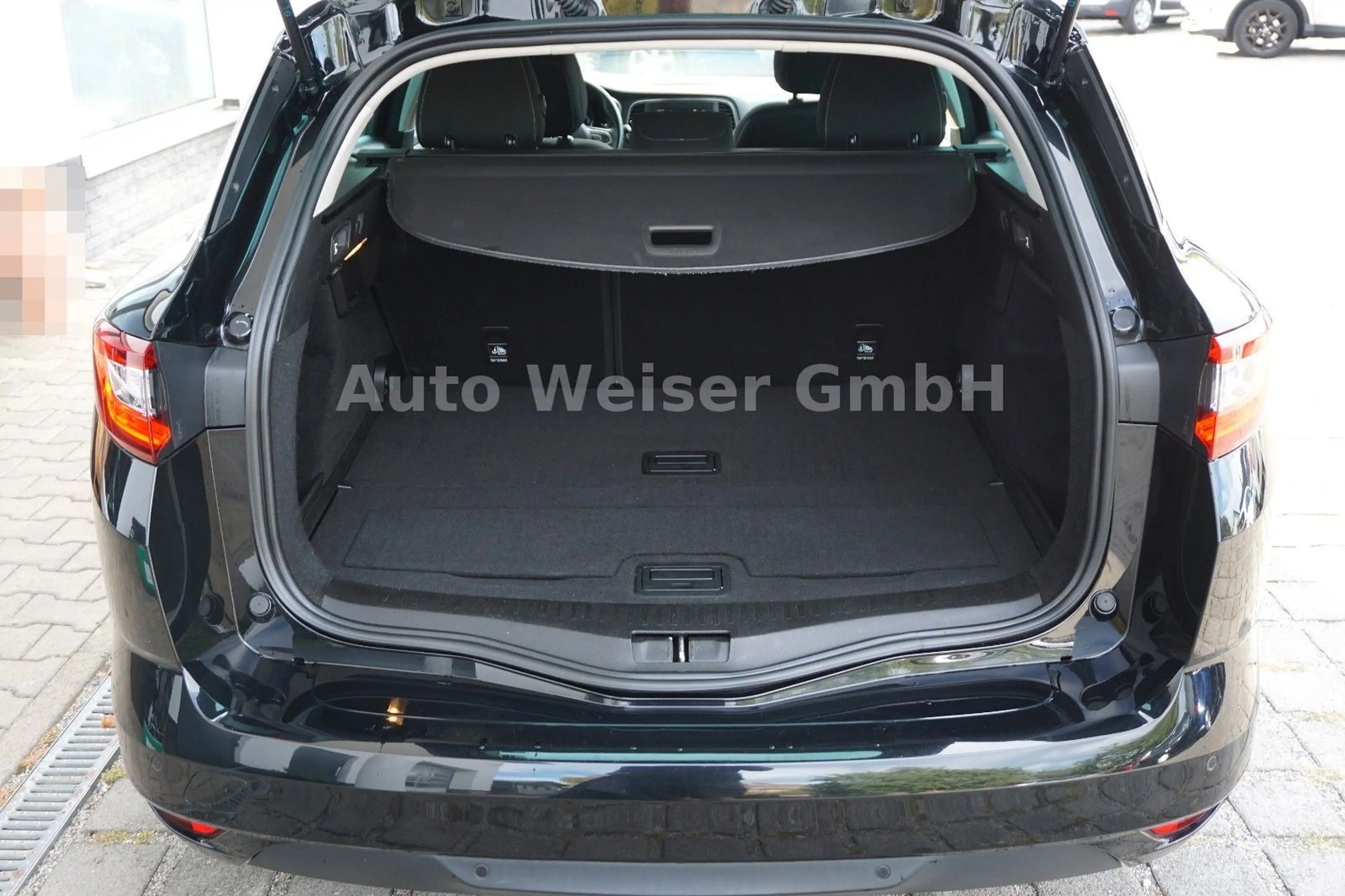 Renault Megane IV Grandtour Limited Navi SHZ PDC — photo 7