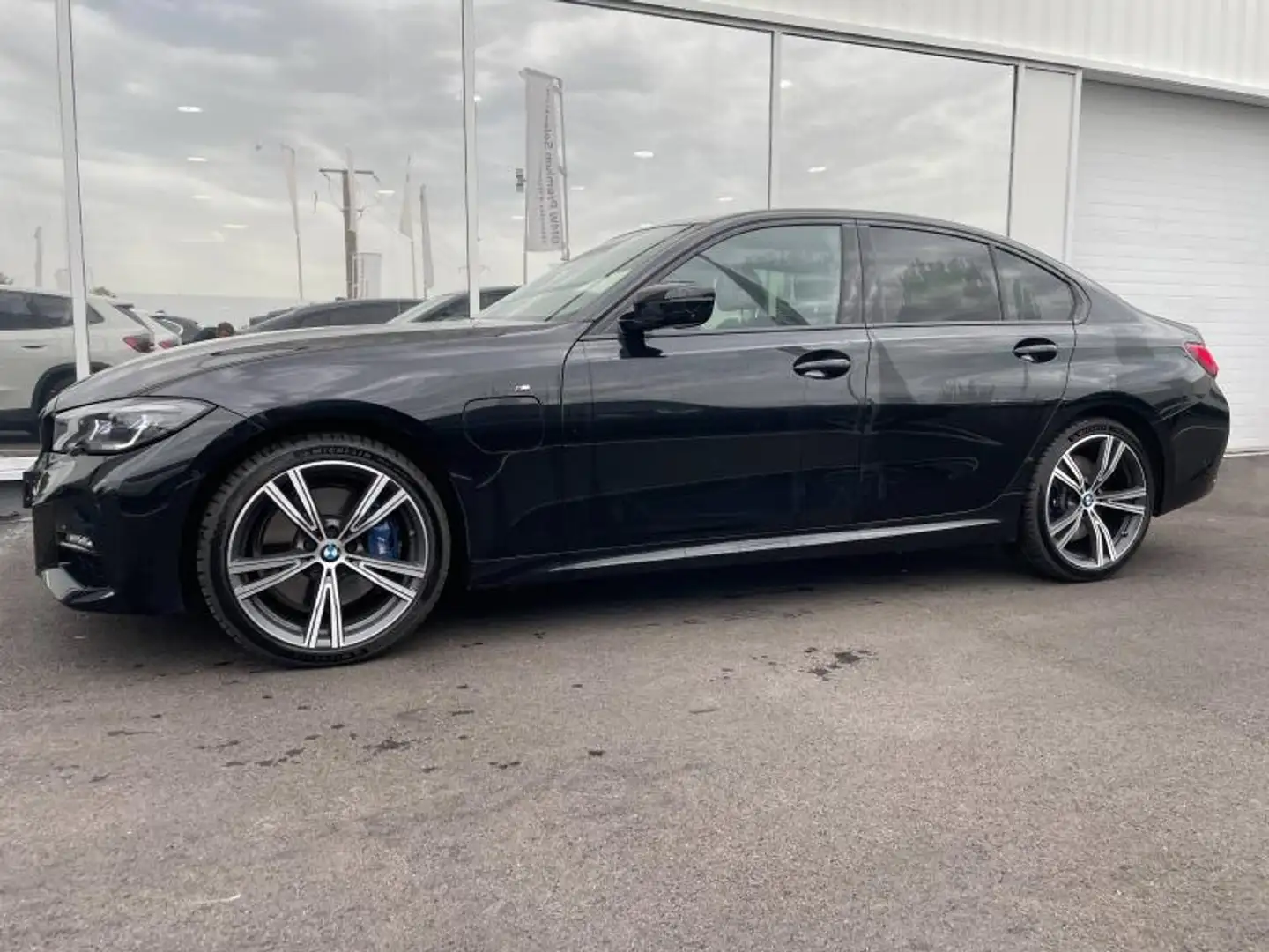 BMW 330 330eA 292ch M Sport 10cv Noir - 2
