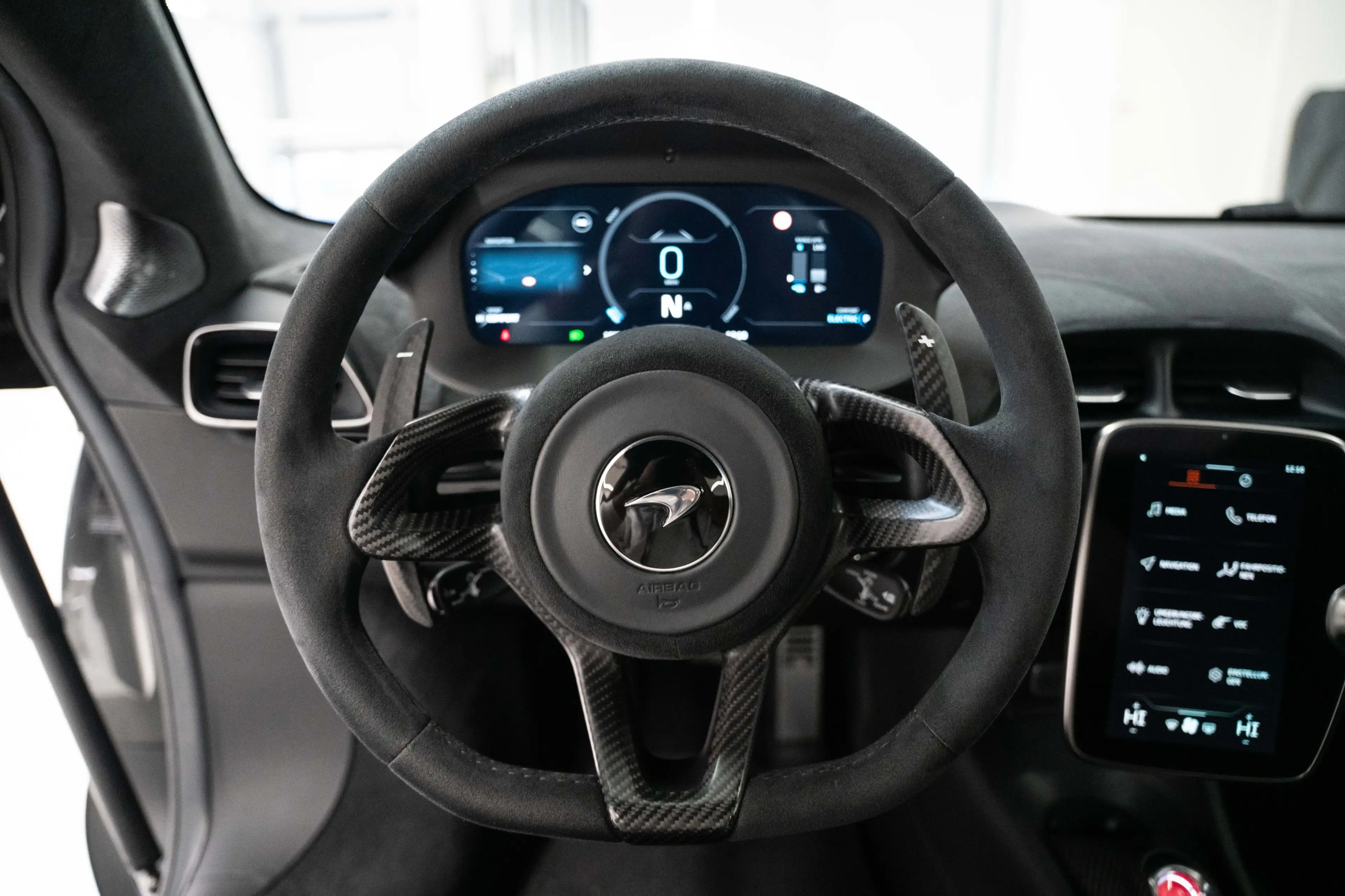 McLaren Artura 3 Jahre Garantie & 2 Jahre Service inkl — photo 15