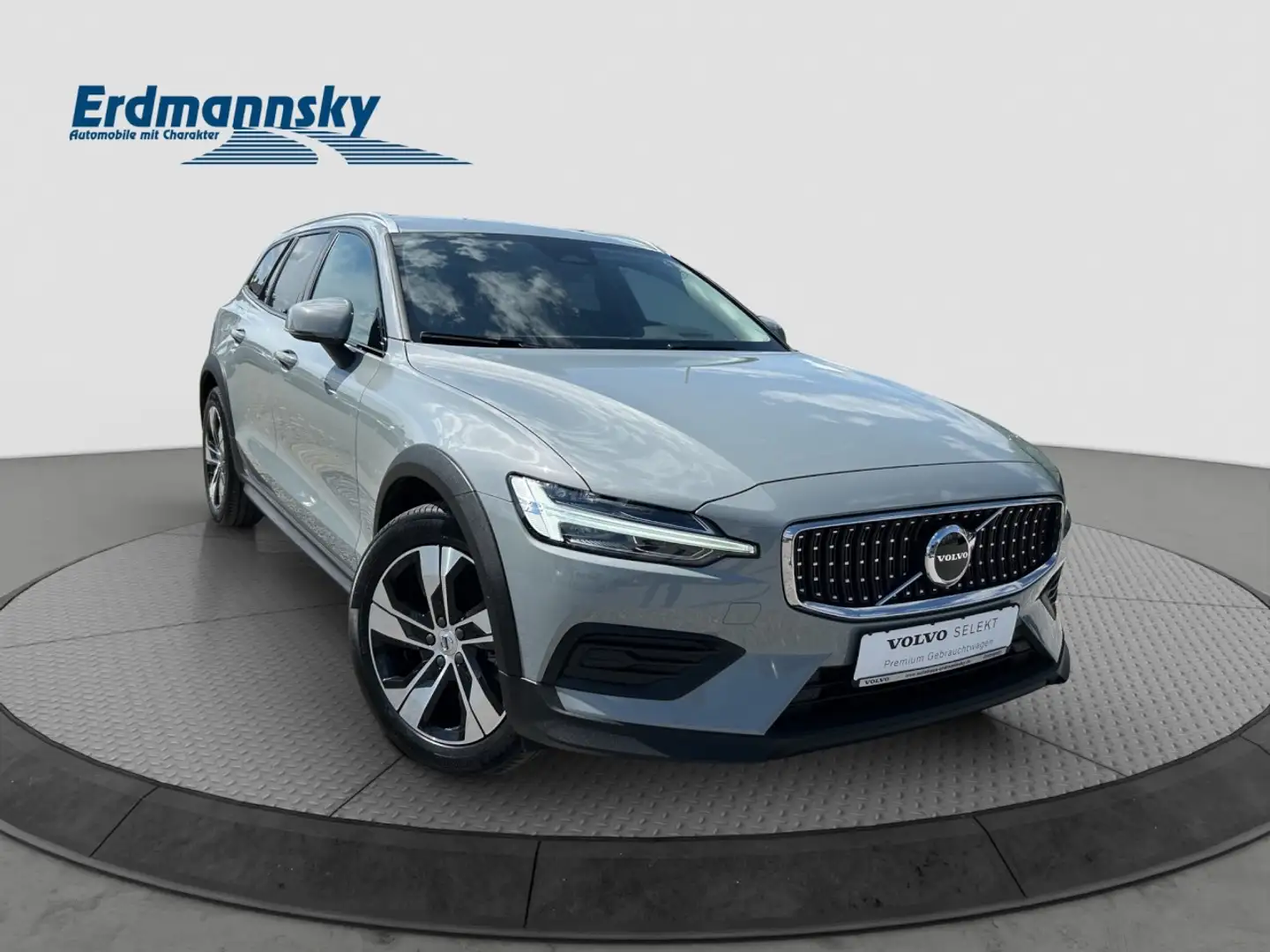 Volvo V60 Cross Country Country B4 AWD Plus/AHK/SHZ/LHZ/Leder Klima Navi Gri - 1