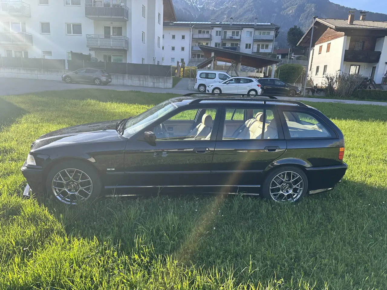 BMW 318 i touring, foto 3