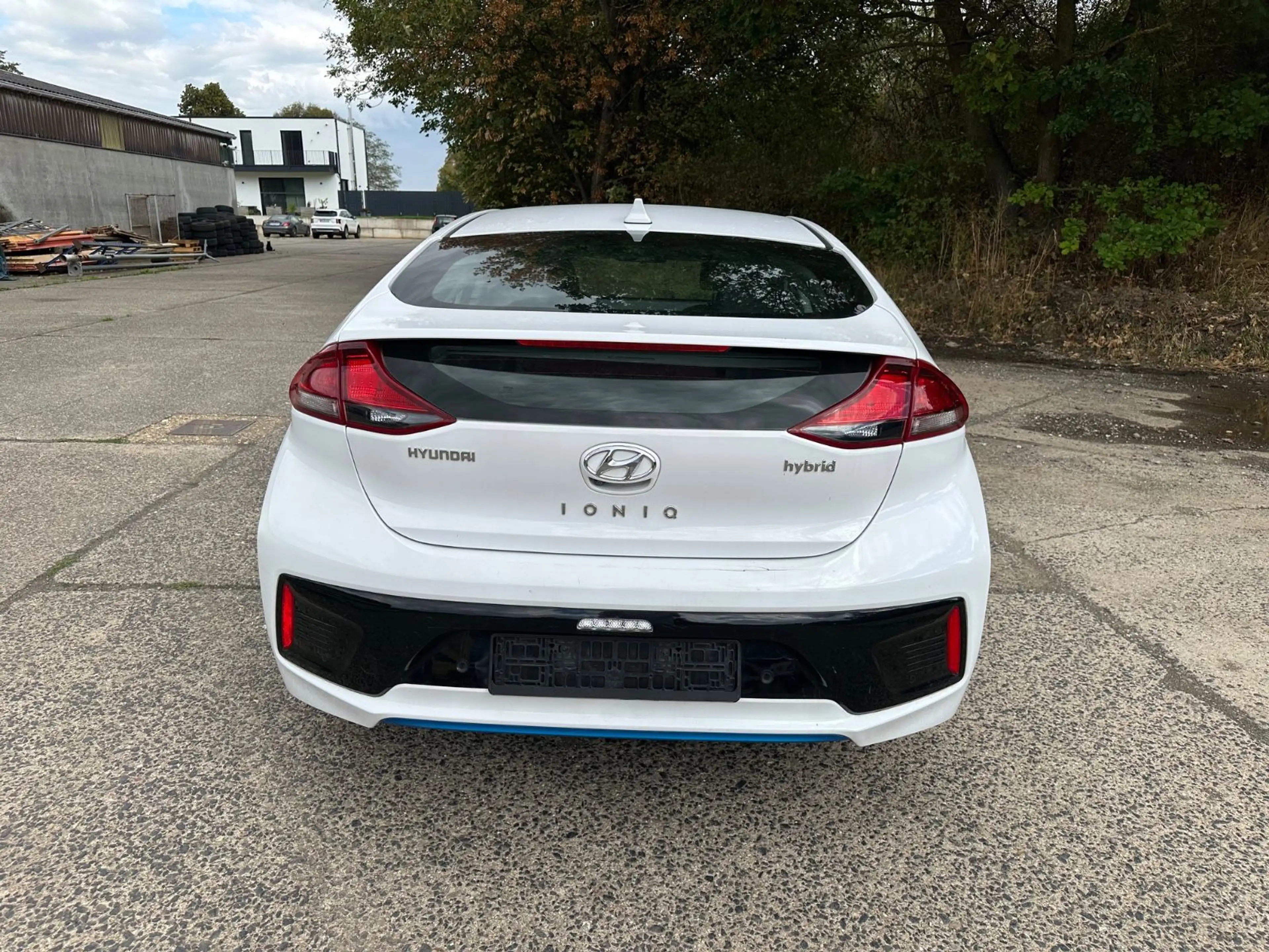 Hyundai IONIQ Ioniq Trend Hybrid — photo 6