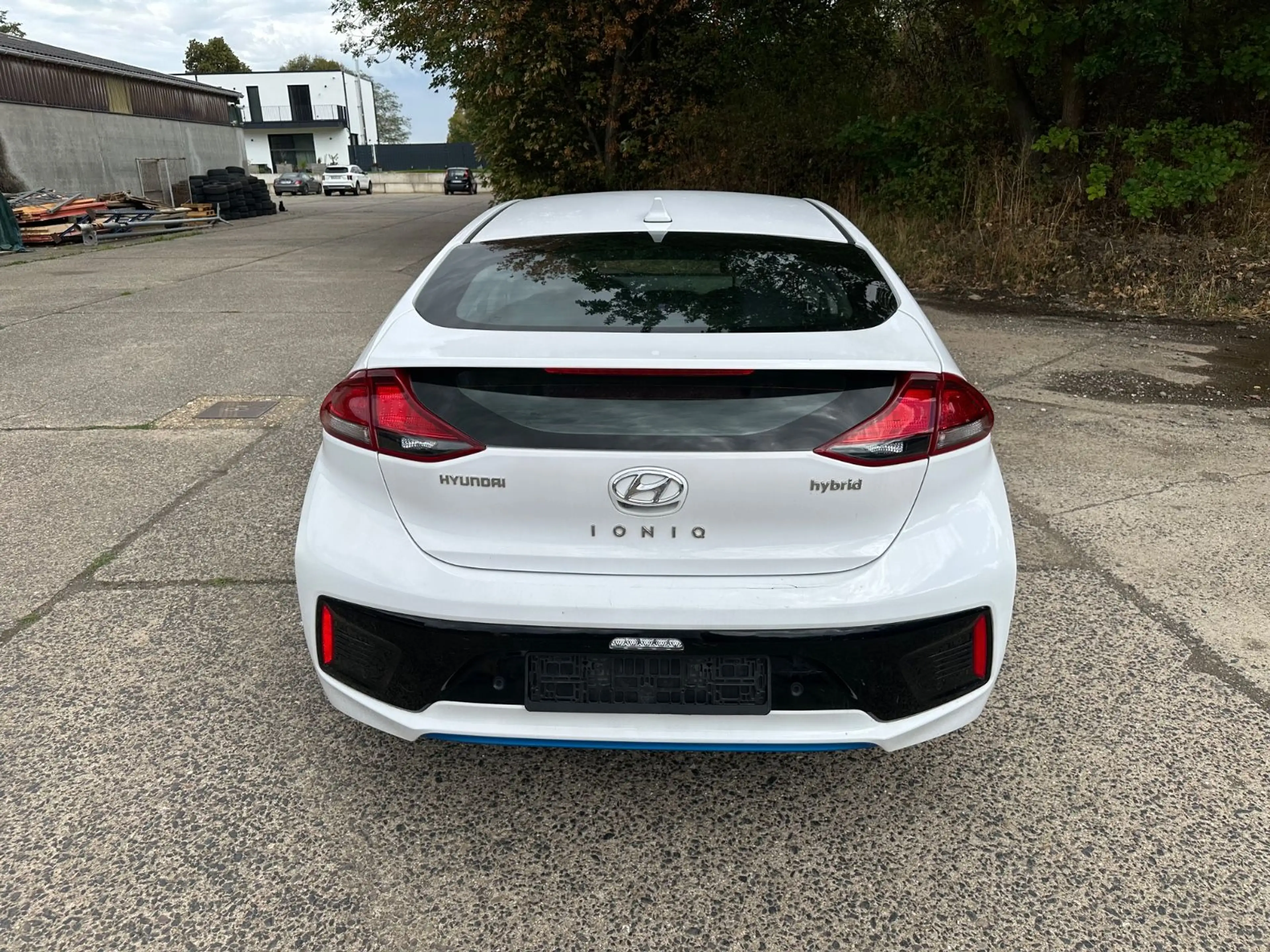 Hyundai IONIQ Ioniq Trend Hybrid — photo 10