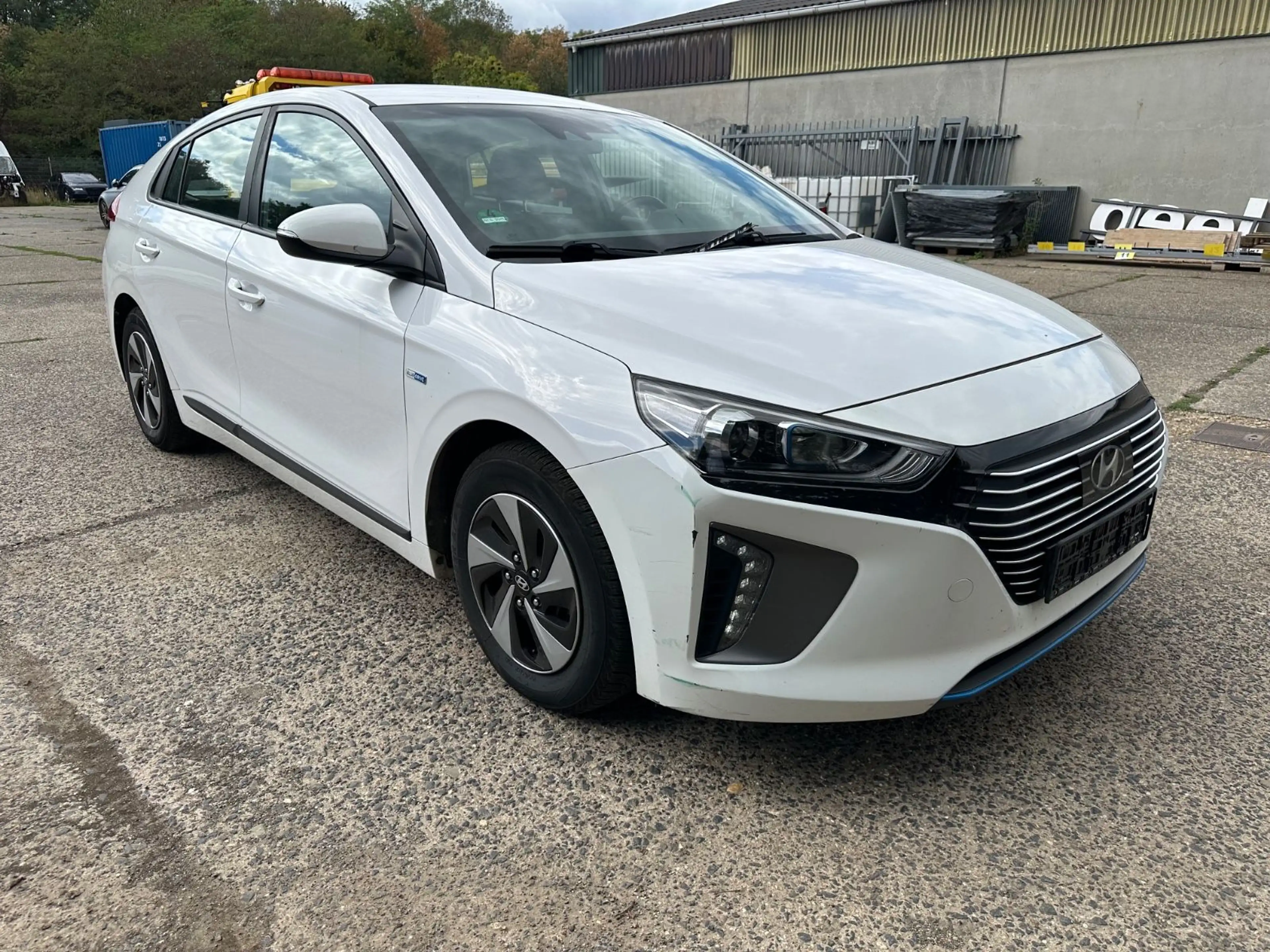 Hyundai IONIQ Ioniq Trend Hybrid — photo 2