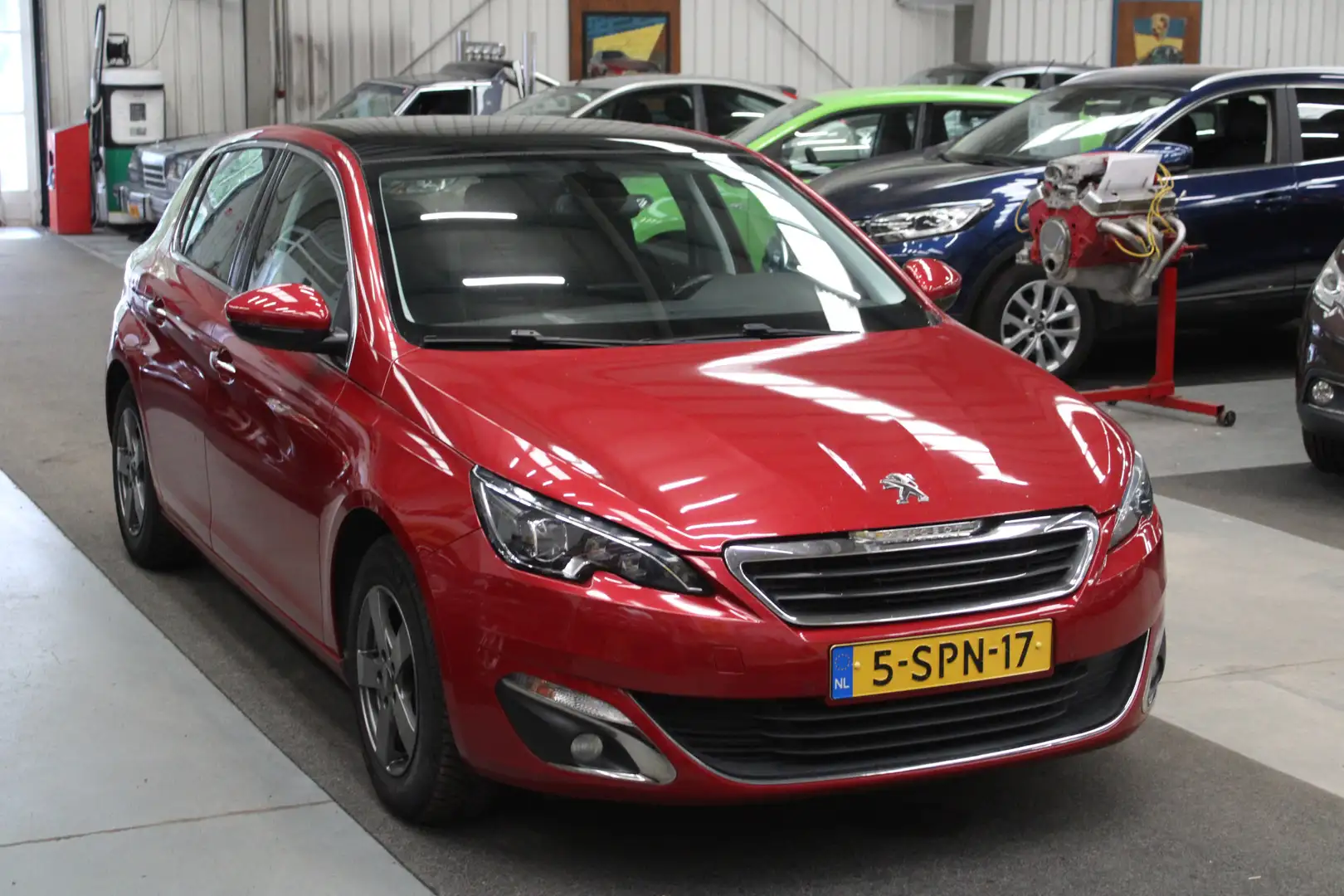 Peugeot 308 1.6 THP Première Panoramadak, Volledig onderhouden Rood - 2