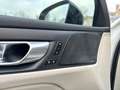 Volvo V60 Kombi Plus Dark Recharge Plug-In Hybrid AWD StandH Weiß - thumbnail 20