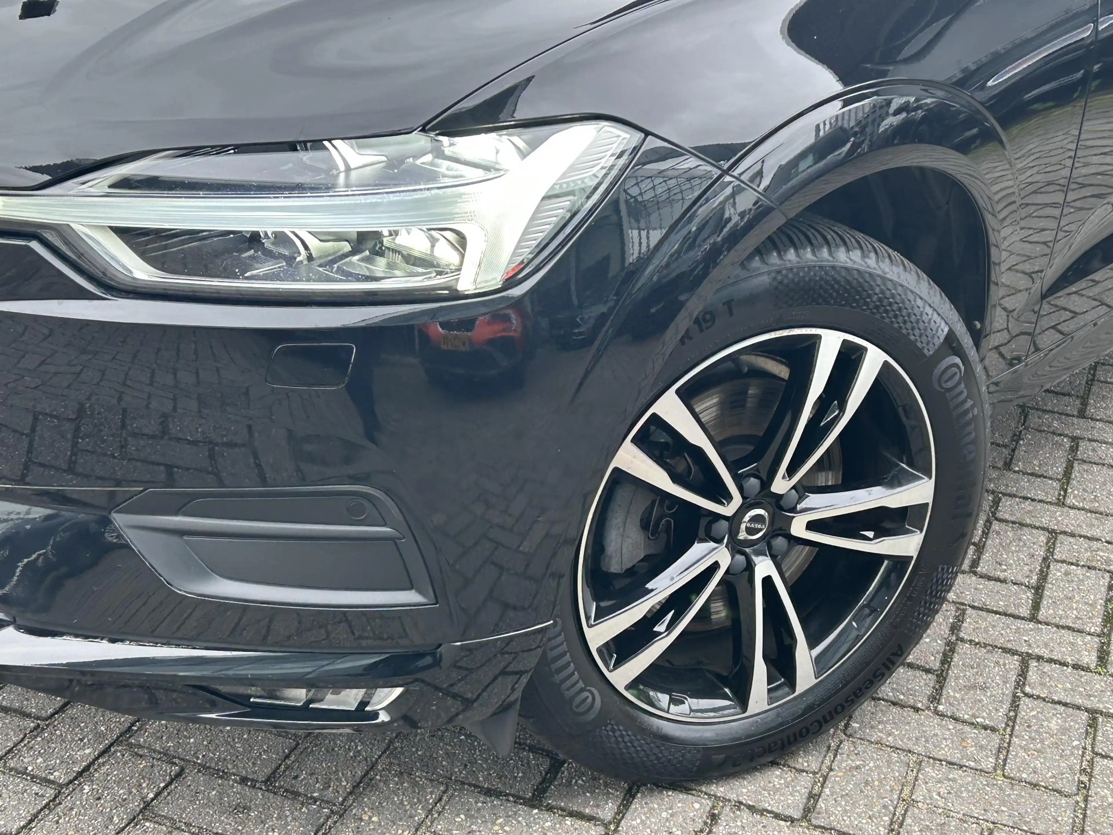 Volvo XC60 2.0 B5 Inscription | Navigatie | Camera | Cruise C — photo 23