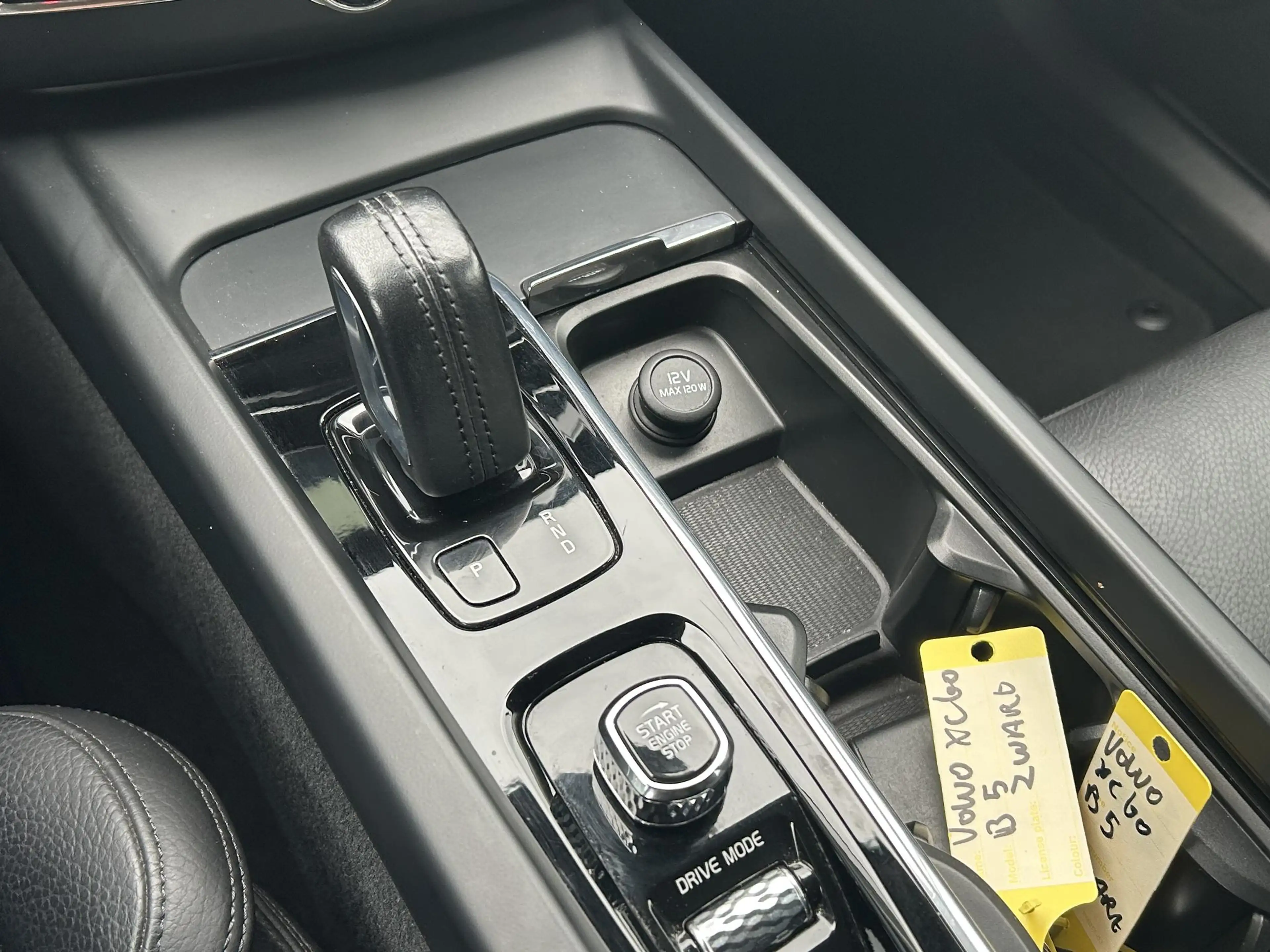 Volvo XC60 2.0 B5 Inscription | Navigatie | Camera | Cruise C — photo 21