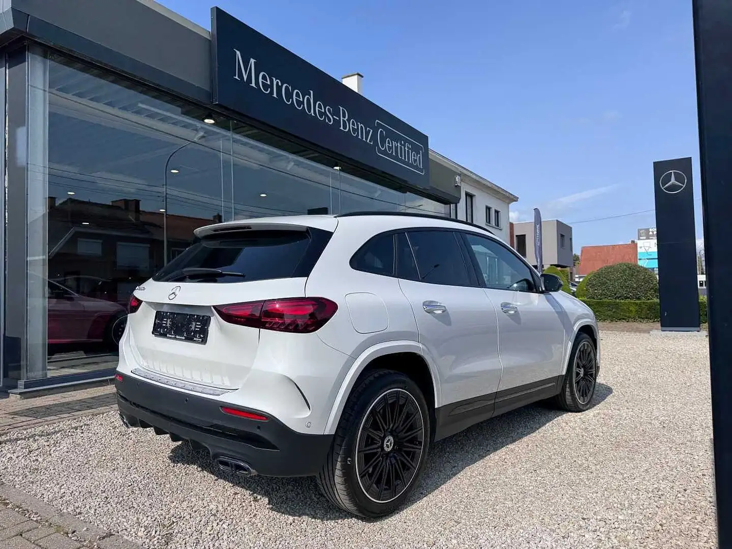 Mercedes-Benz GLA 250 e Hybrid AMG line - Pack Night Zilver - 2