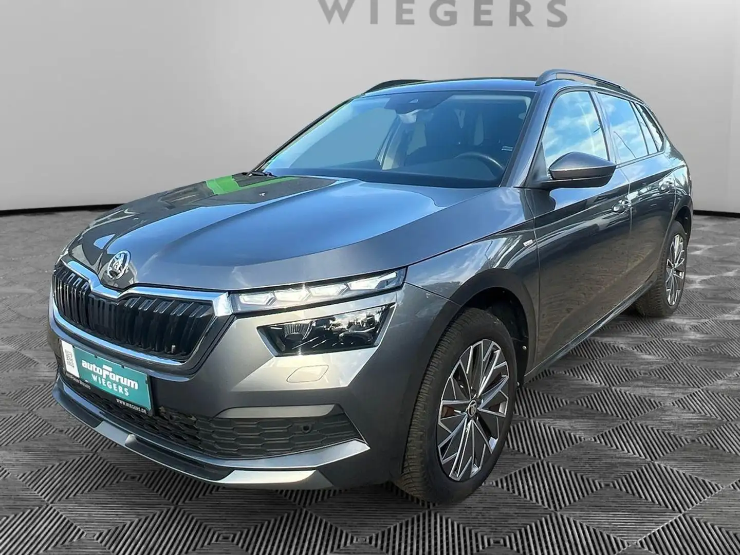 Skoda Kamiq 1,0 TSI TOUR Kamera+SHZ+PDC Gris - 2