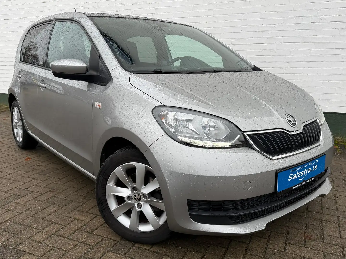 Skoda Citigo *Panorama*Klima*PDC*WiPa*bluetooth*DAB*GJR* Silber - 2