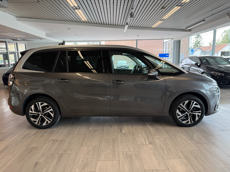 Citroen Grand C4 SpaceTourer 1.5 BlueHDi*1ERPROP*7PLACES*GARANTIE12MOIS*BOITE AUTO*TOIT PANO*GPS*LED*SEMI-CUIR*CAM* — photo 6