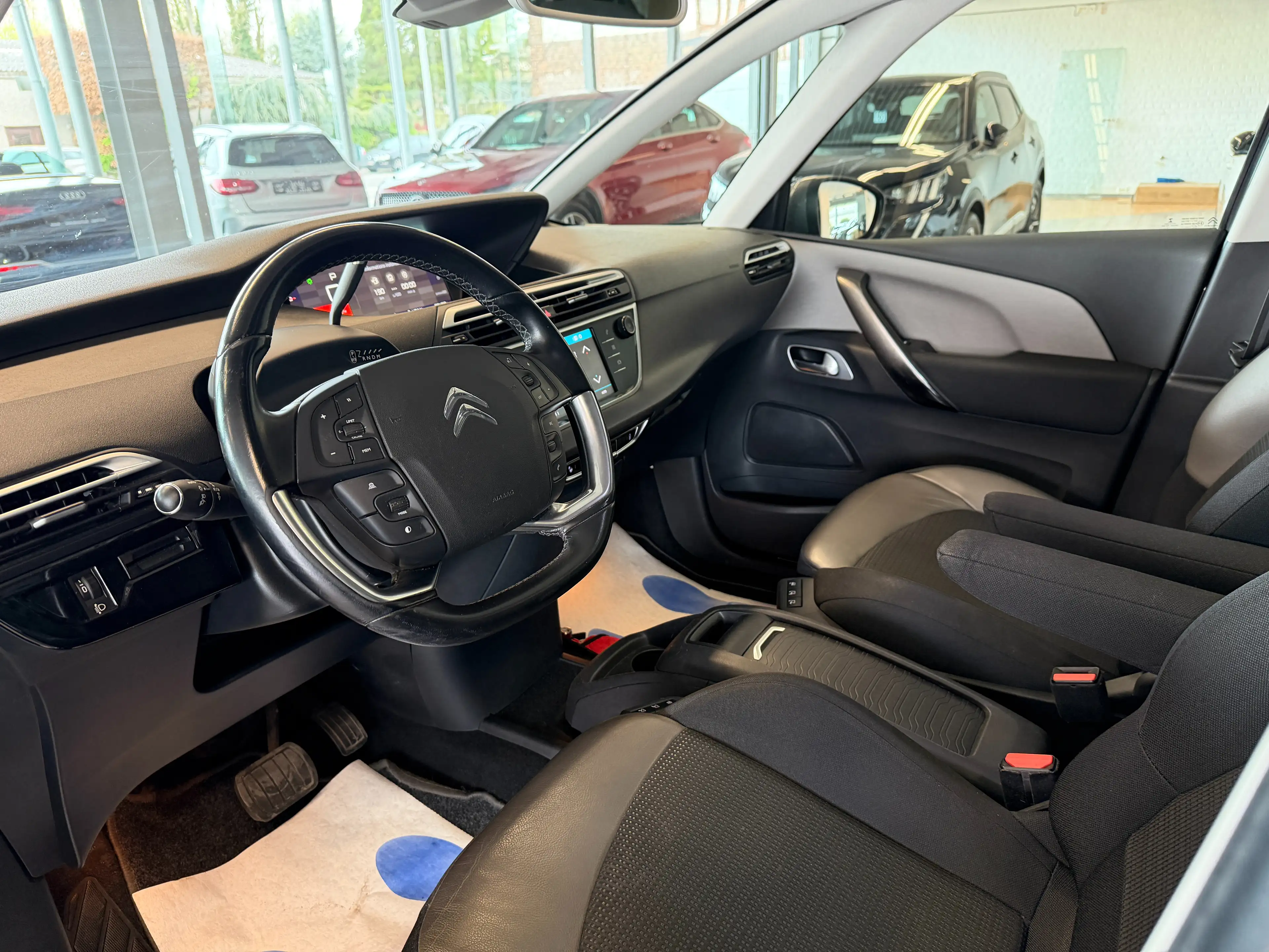 Citroen Grand C4 SpaceTourer 1.5 BlueHDi*1ERPROP*7PLACES*GARANTIE12MOIS*BOITE AUTO*TOIT PANO*GPS*LED*SEMI-CUIR*CAM* — photo 12
