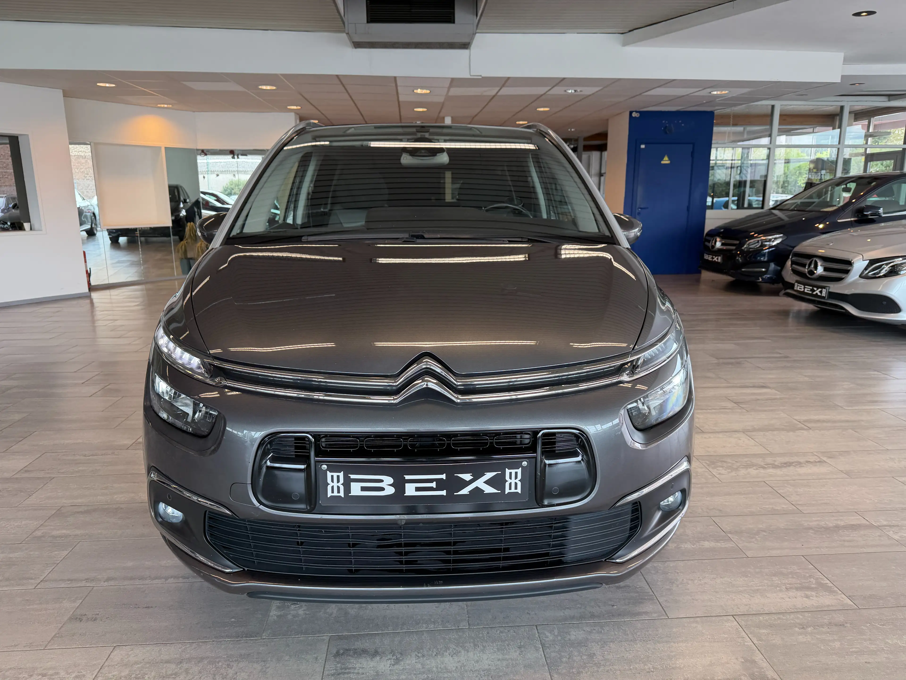 Citroen Grand C4 SpaceTourer 1.5 BlueHDi*1ERPROP*7PLACES*GARANTIE12MOIS*BOITE AUTO*TOIT PANO*GPS*LED*SEMI-CUIR*CAM* — photo 5