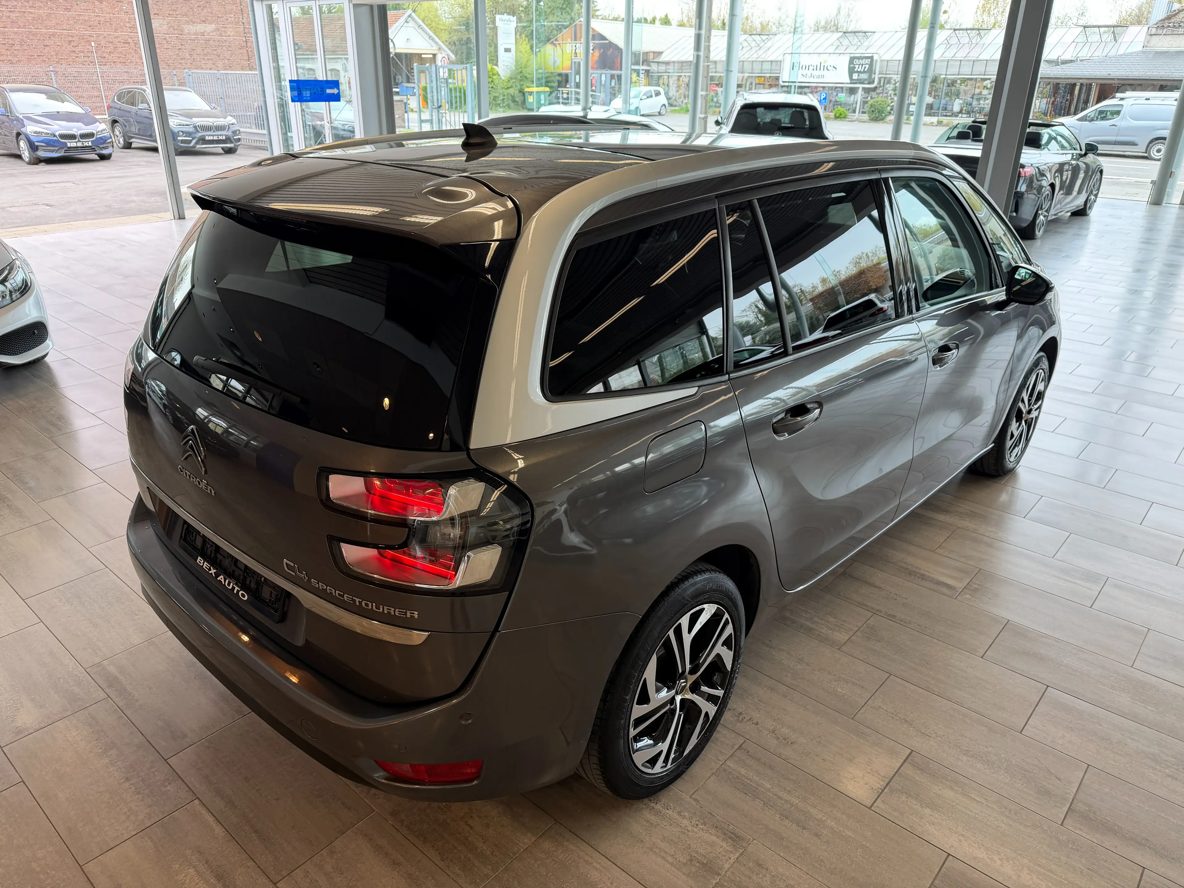 Citroen Grand C4 SpaceTourer 1.5 BlueHDi*1ERPROP*7PLACES*GARANTIE12MOIS*BOITE AUTO*TOIT PANO*GPS*LED*SEMI-CUIR*CAM* — photo 8