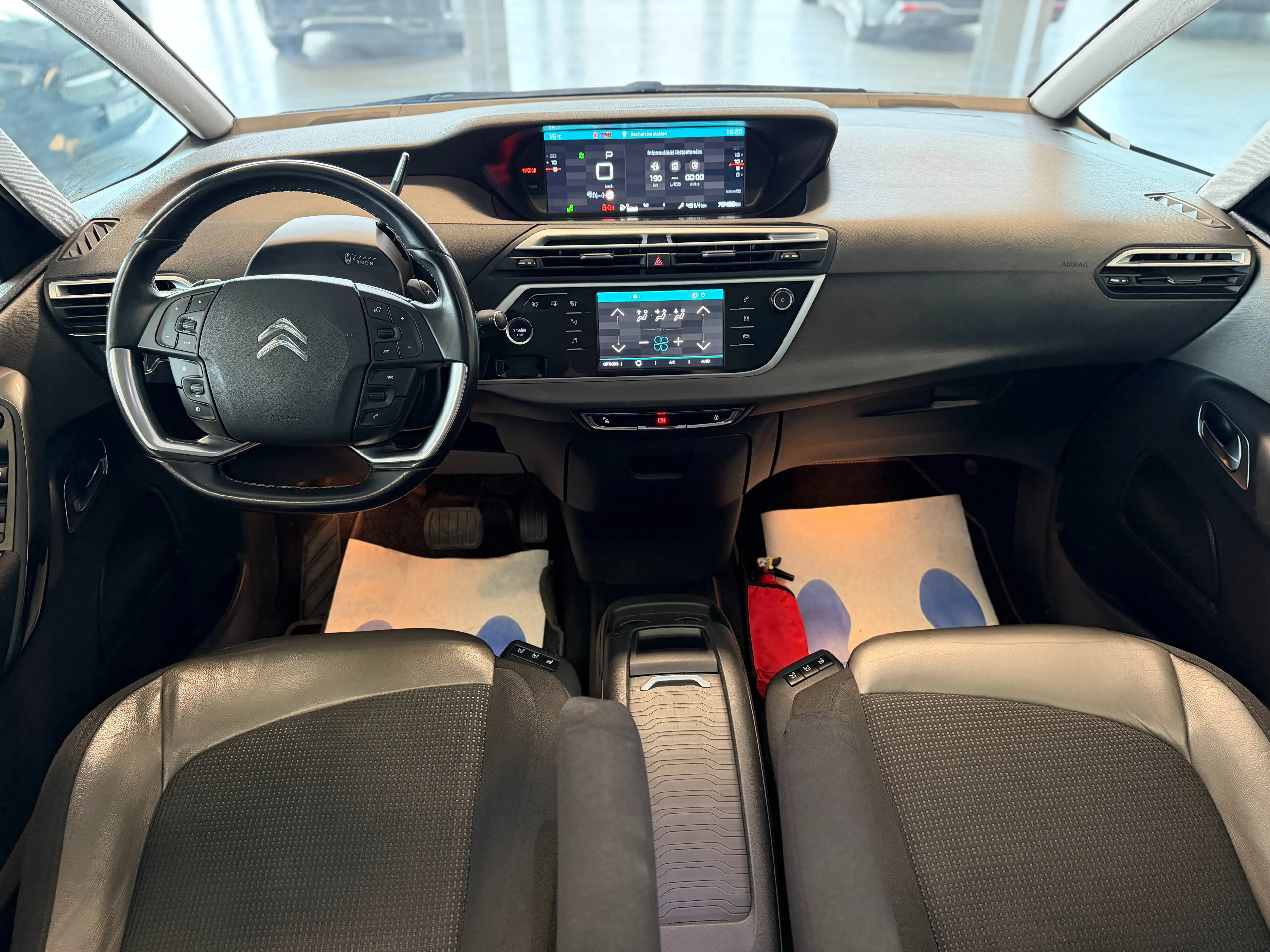 Citroen Grand C4 SpaceTourer 1.5 BlueHDi*1ERPROP*7PLACES*GARANTIE12MOIS*BOITE AUTO*TOIT PANO*GPS*LED*SEMI-CUIR*CAM* — photo 15